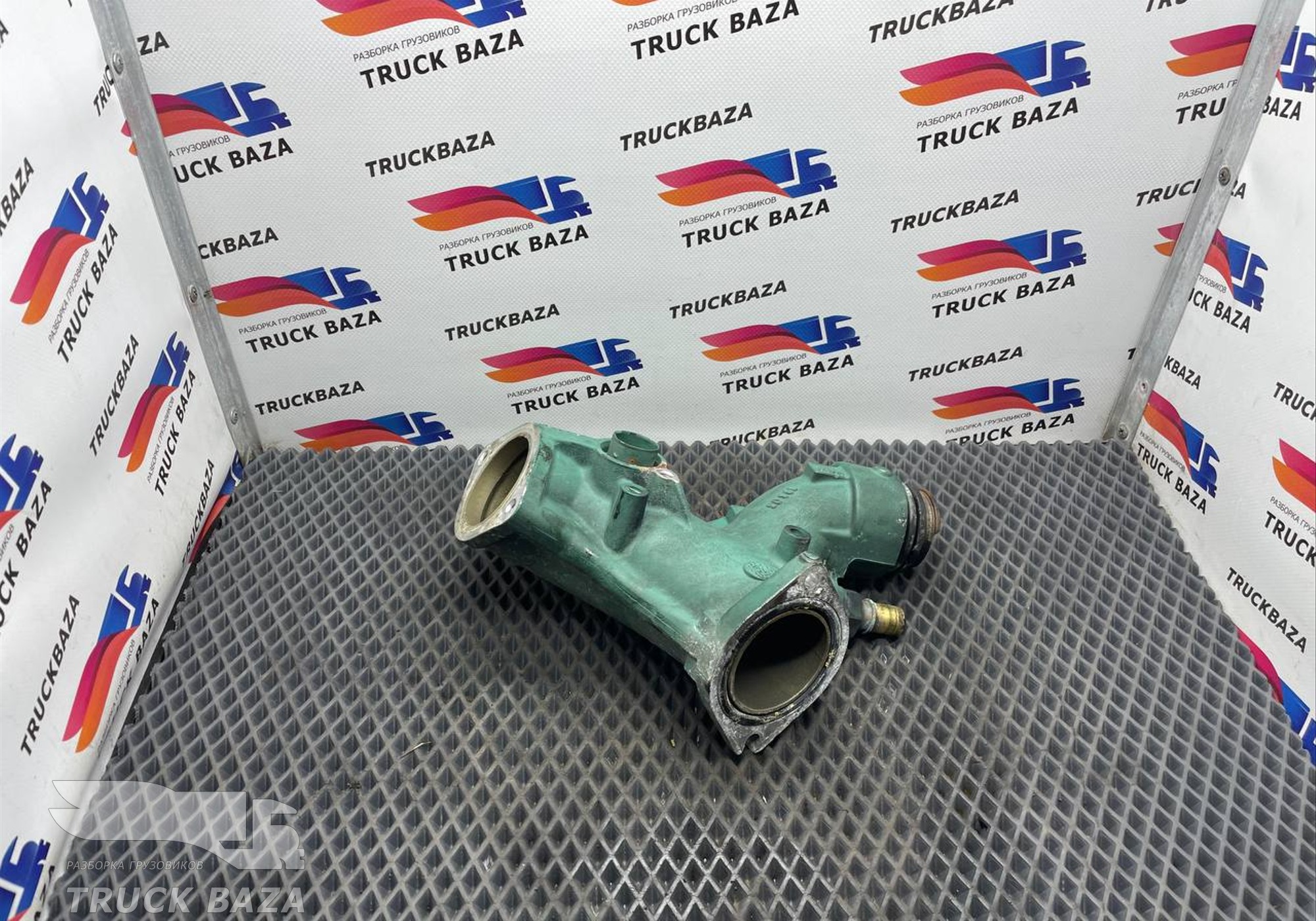 21973356 Трубка системы охлаждения для Volvo FH FH4 (с 2012 по 2021)