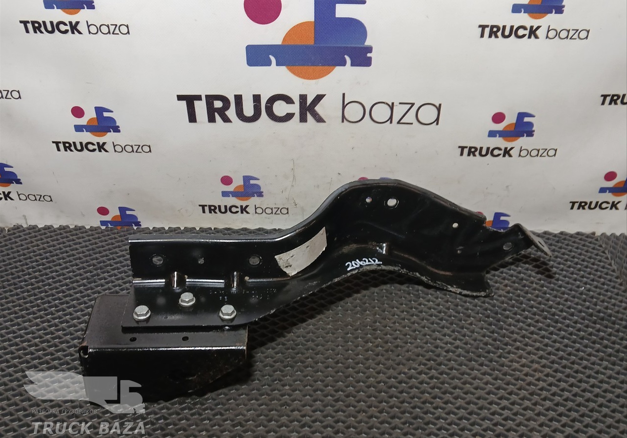 A9606603441 Кронштейн подножки правый для Mercedes-Benz Actros New Actros MP4 (с 2011)