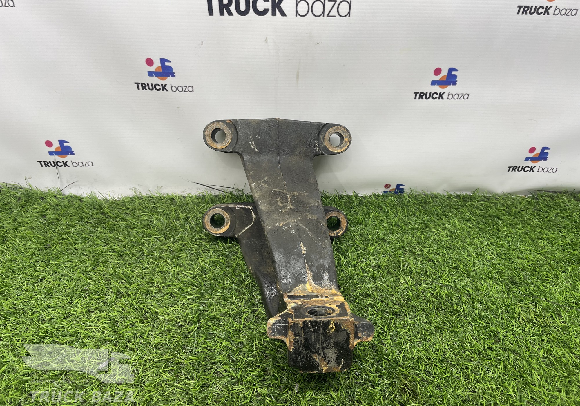 51415010118 Кронштейн двигателя передний правый