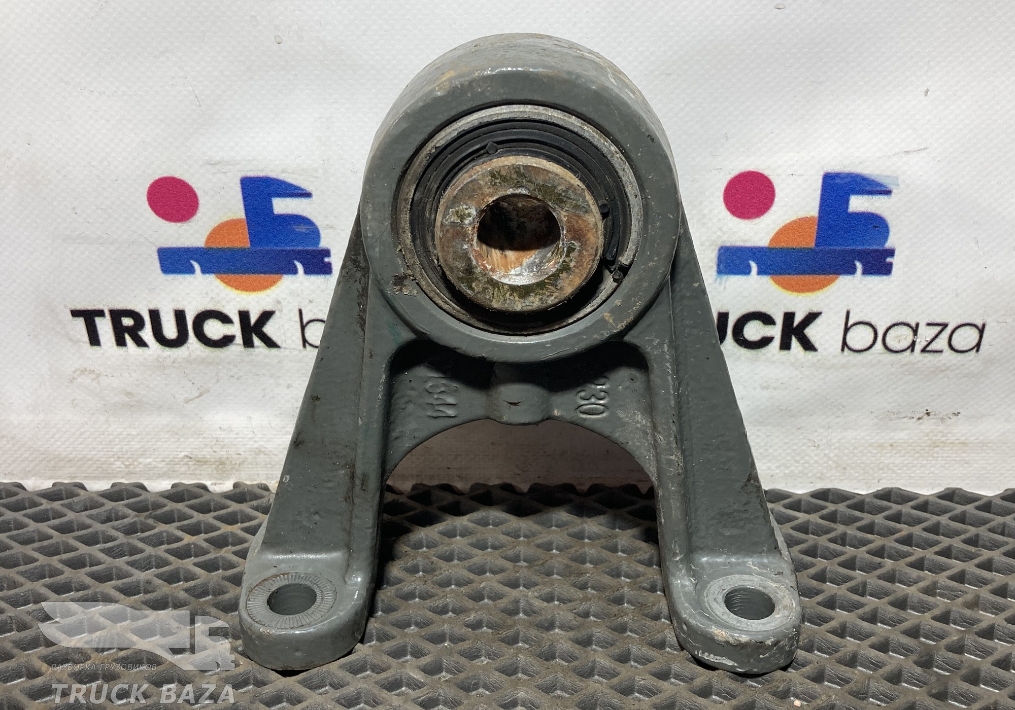 81437053270 Кронштейн стойки заднего стабилизатора для Sinotruk Sitrak C7H