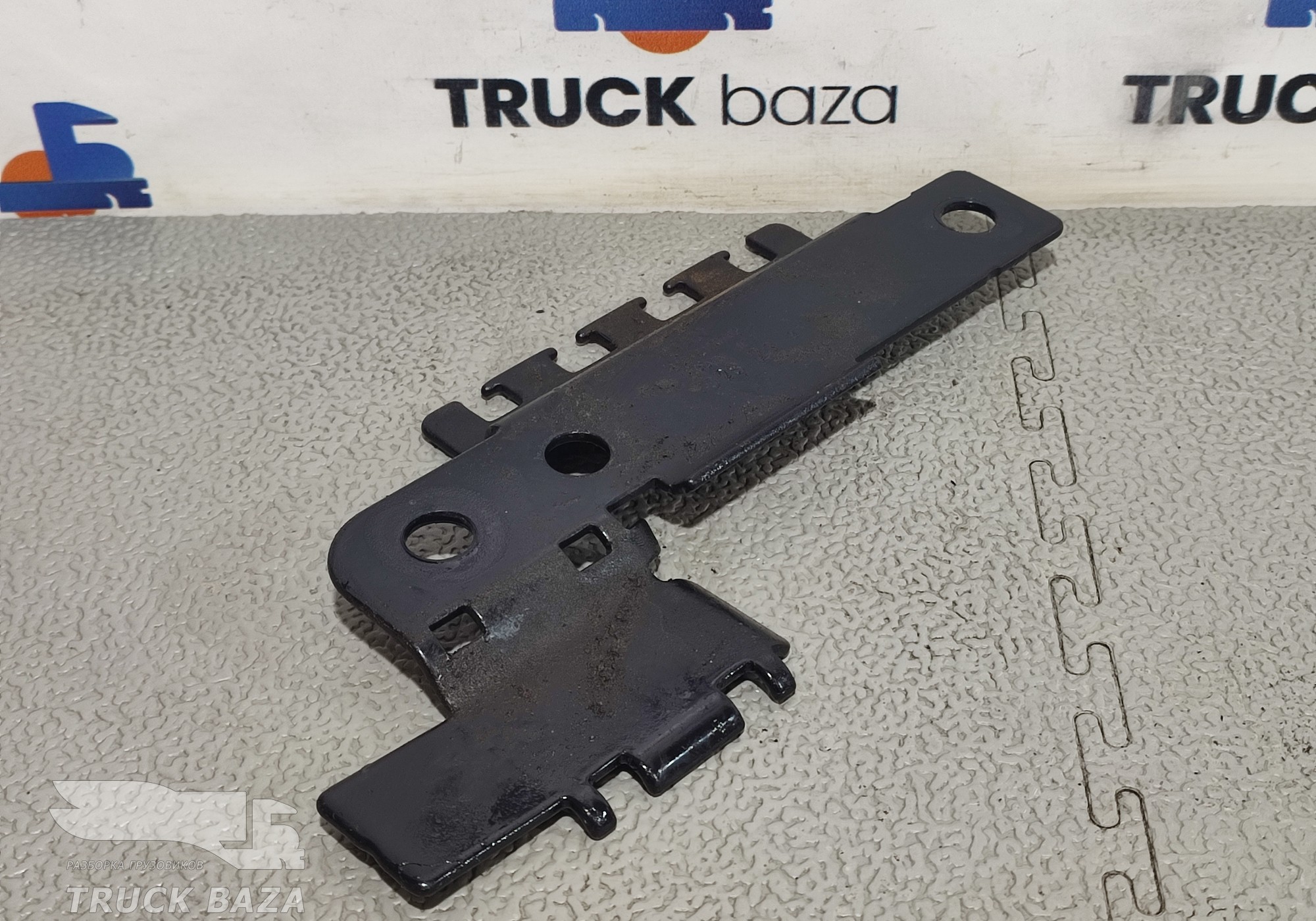 81517150762 Кронштейн траверсы рамы для Man TGX TG3 (с 2020)