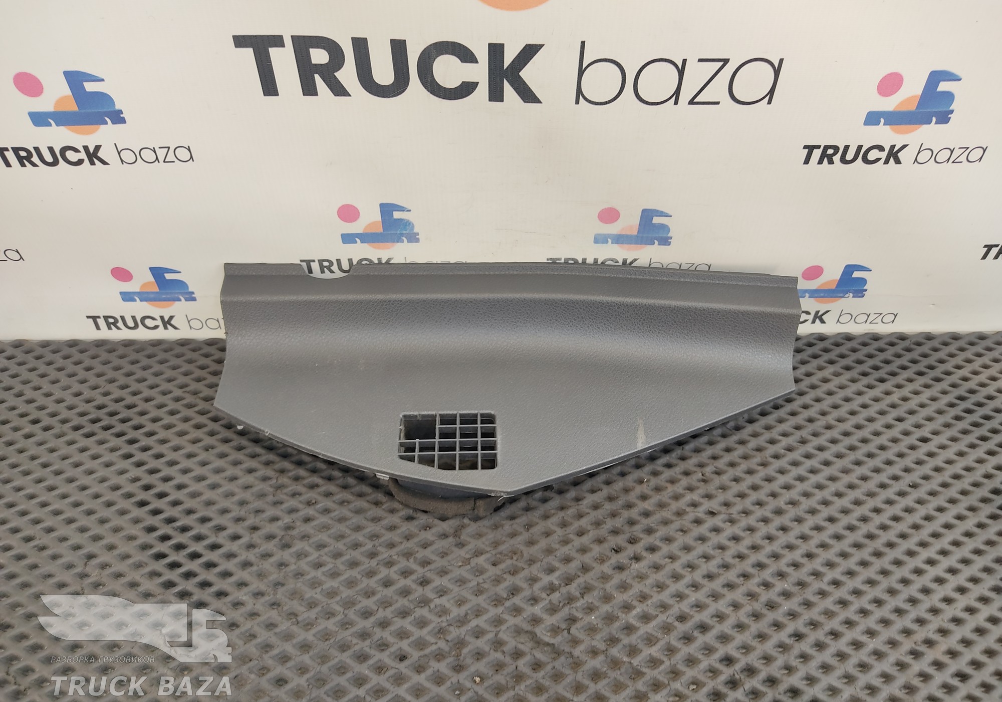 DZ14251160300 Накладка панели приборов левая для Shacman X3000 (с 2014)