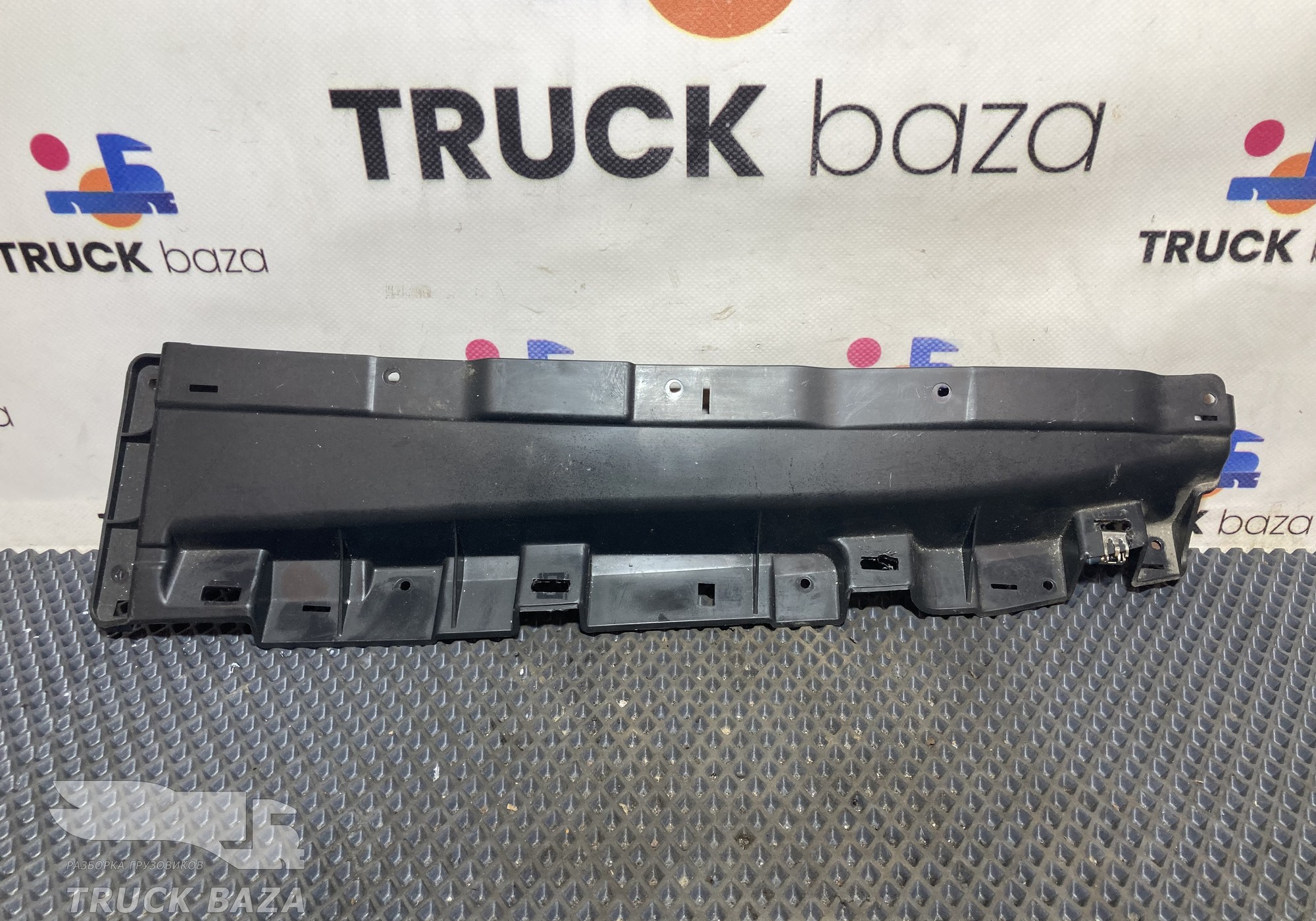 549015325038 Кронштейн передней панели верхний для КАМАЗ 54901