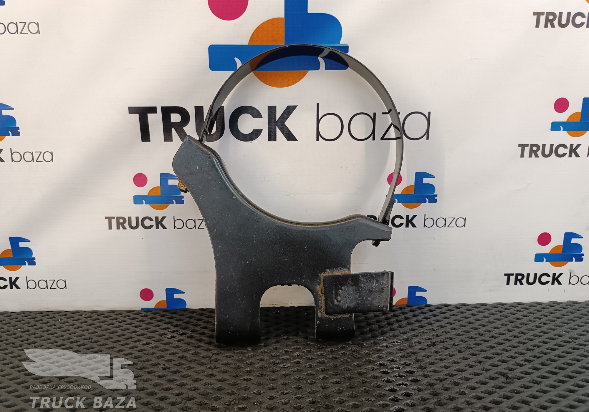 DC462320AC Кронштейн ресивера для Ford F-MAX (с 2018)