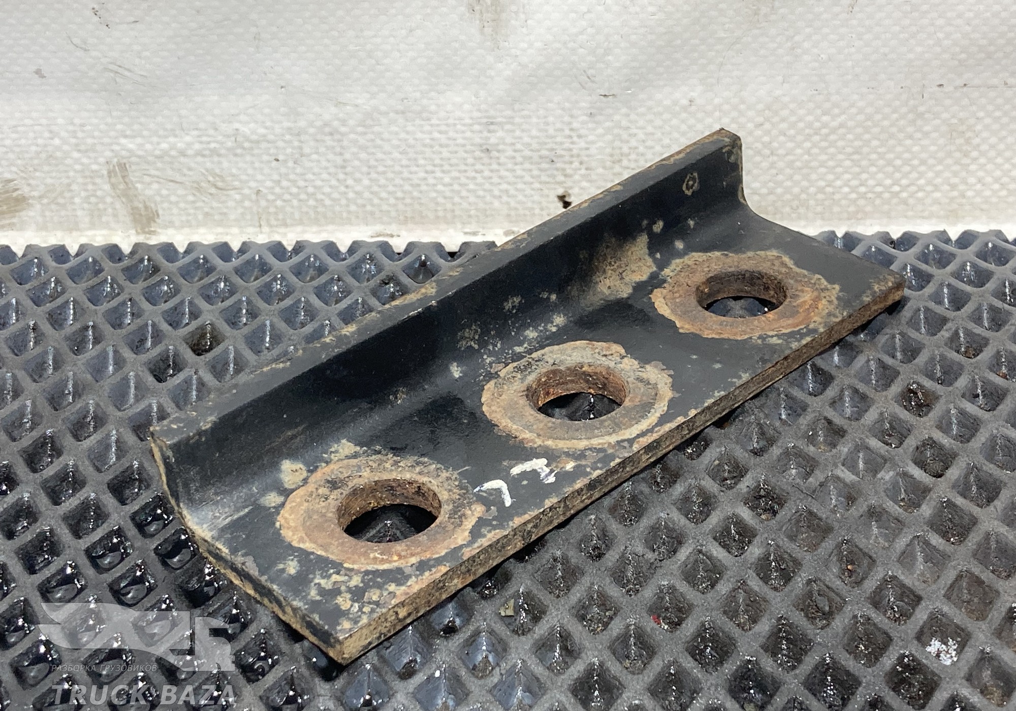 A9413120384 Кронштейн траверсы