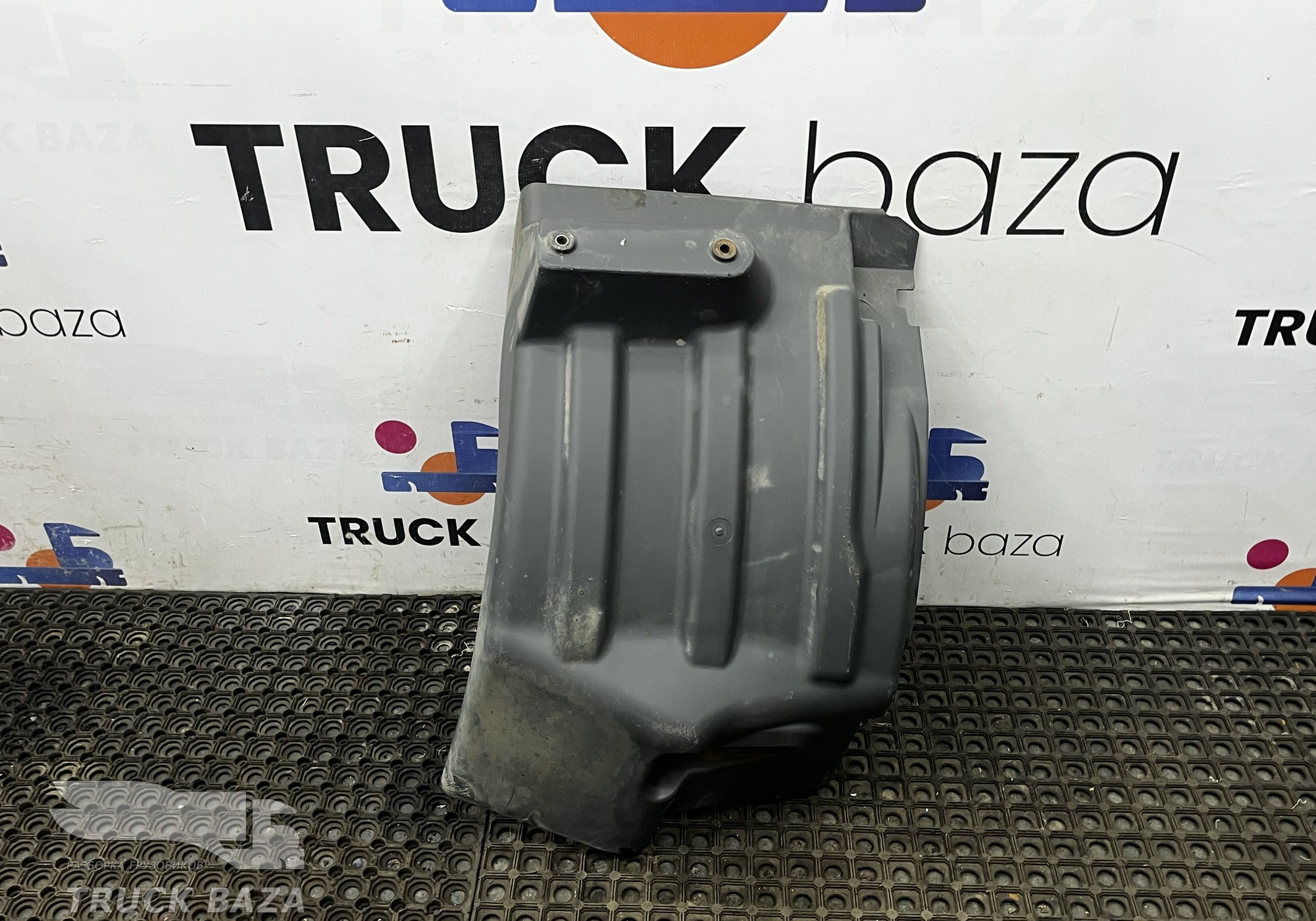 504067844 Крыло переднее левое передняя часть для Iveco Stralis II Hi-Way (с 2012)