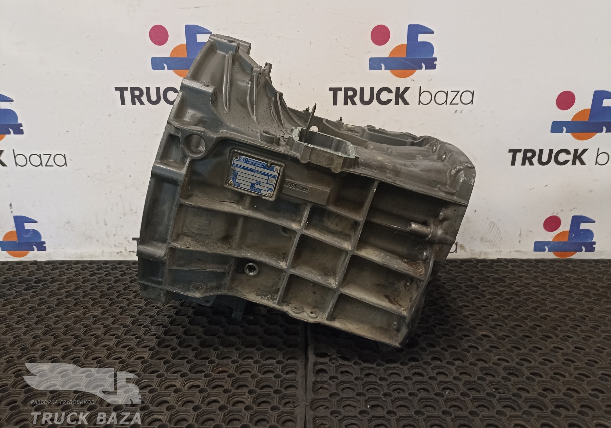 1855688 Корпус МКПП ZF 16S2333TD