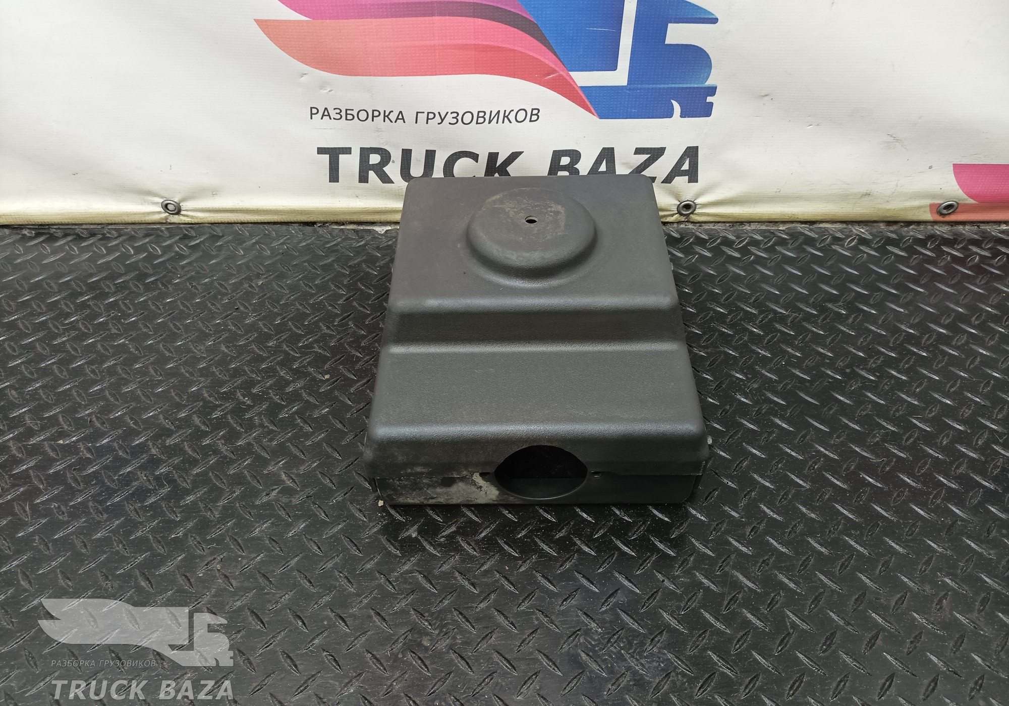41296194 Крышка защиты насоса Adblue для Iveco Stralis I (с 2002)