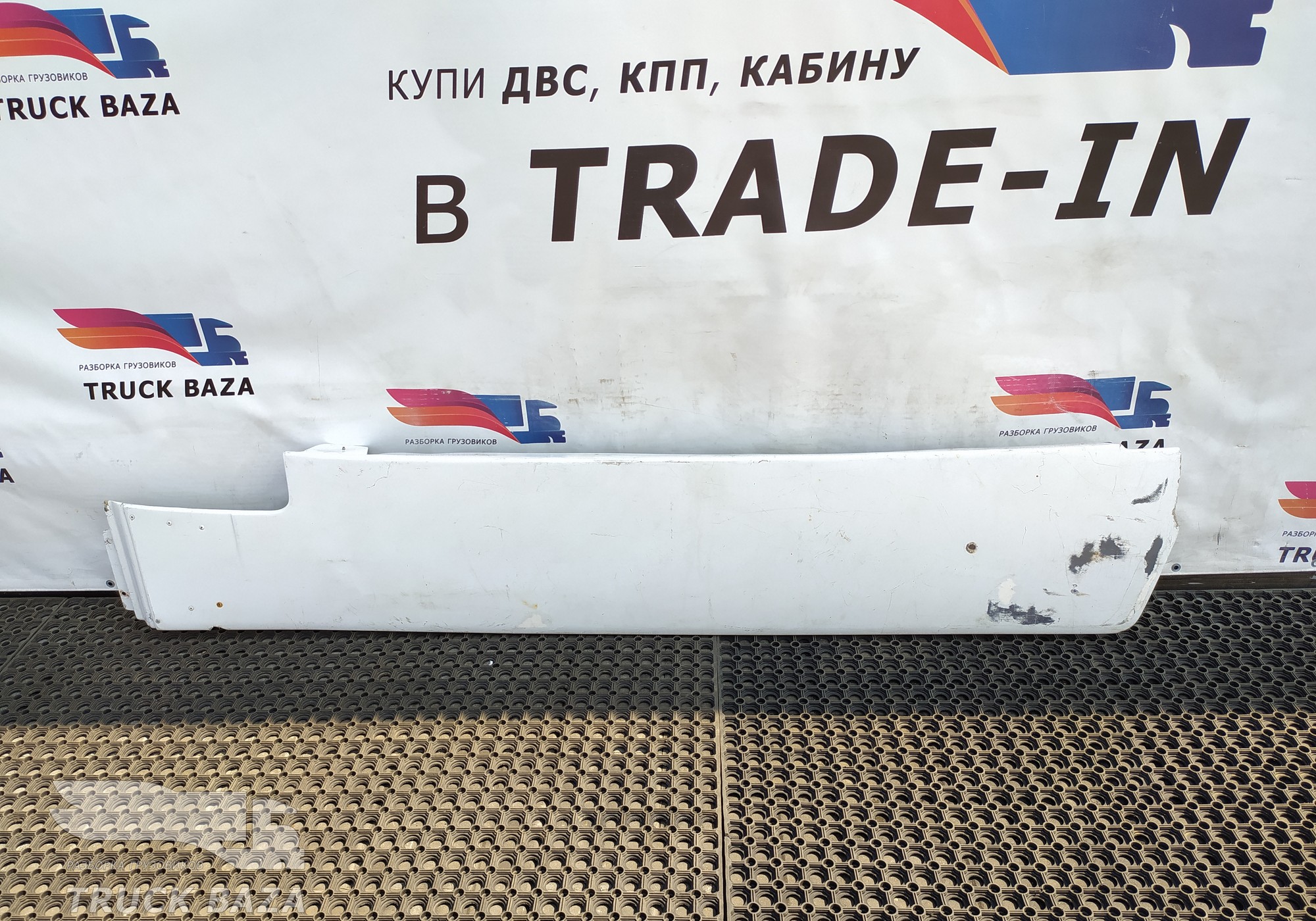 9417901644 Спойлер кабины правый для Mercedes-Benz Actros MP1 (с 1996 по 2003)