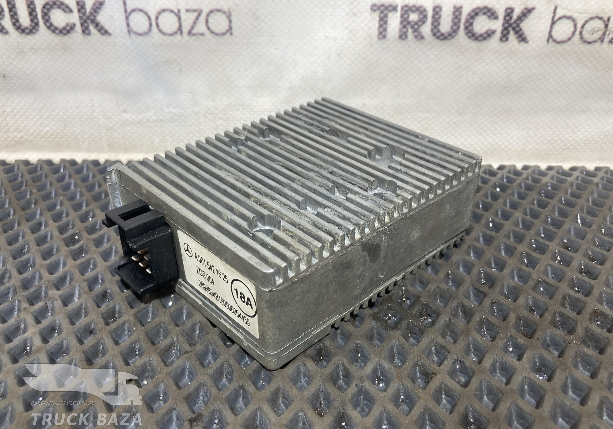 0015421625 Преобразователь напряжения 18A