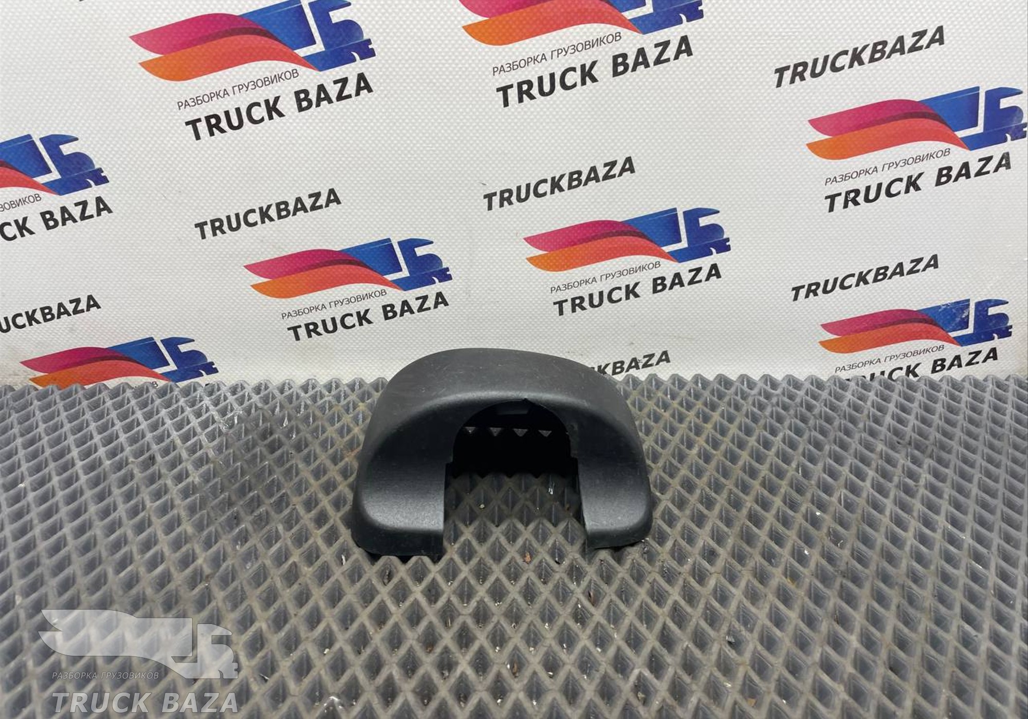 205700420 Крышка кронштейна зеркала правая для Daf XF105 (с 2005)