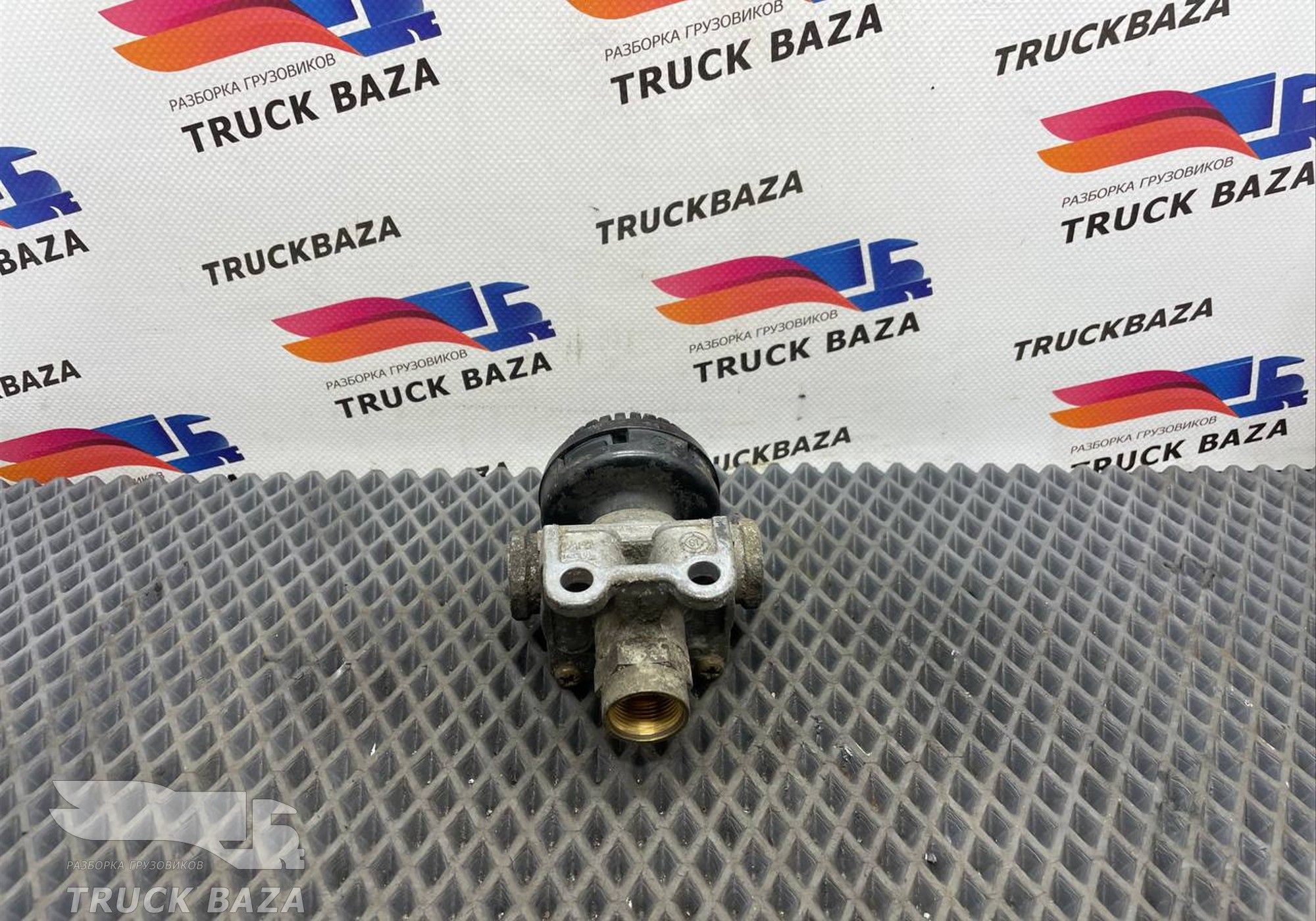 9735000000 Клапан ускорительный для Ford F-MAX (с 2018)