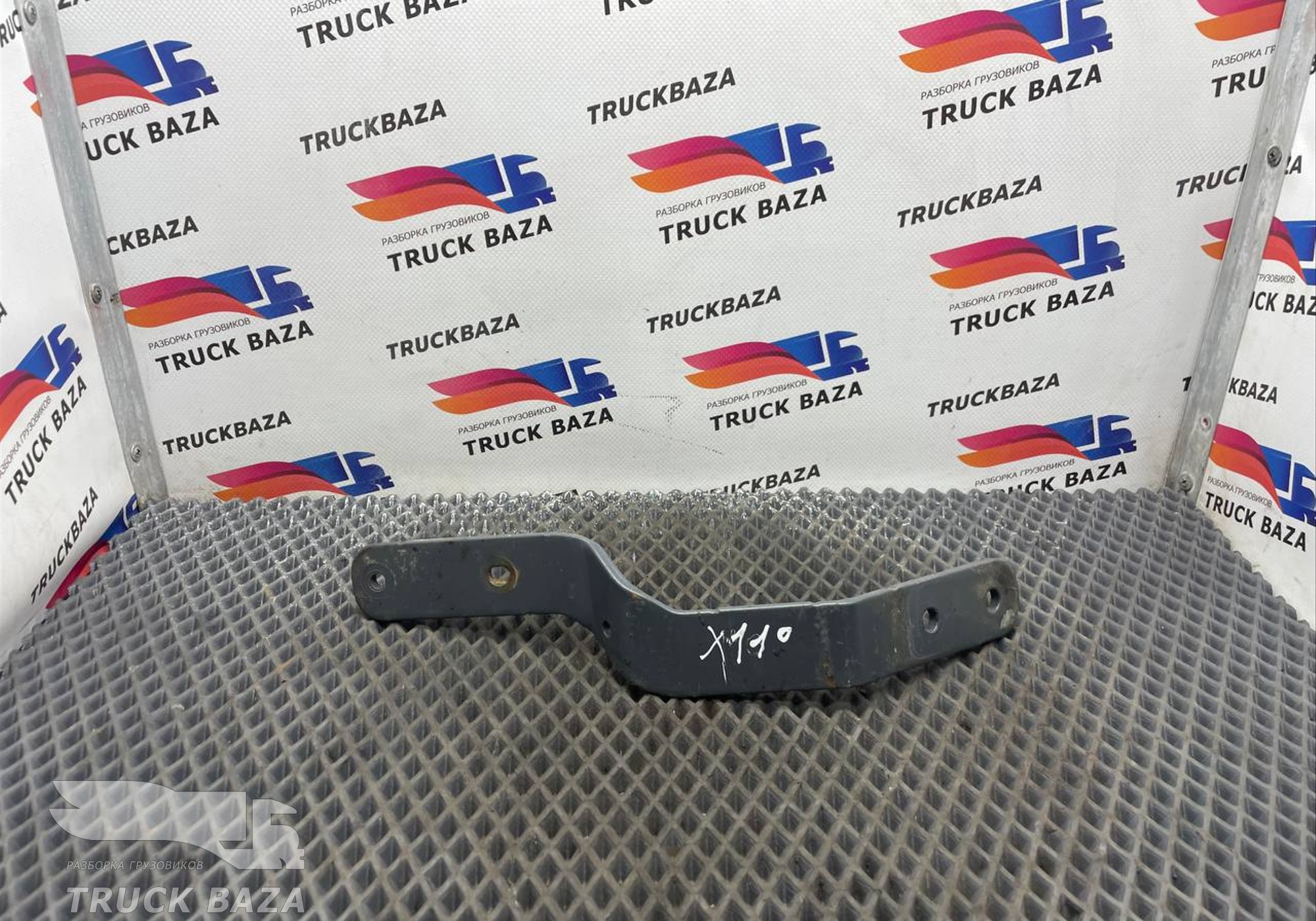 1934373 Кронштейн шумоизоляции правый для Daf XF106 (с 2012)