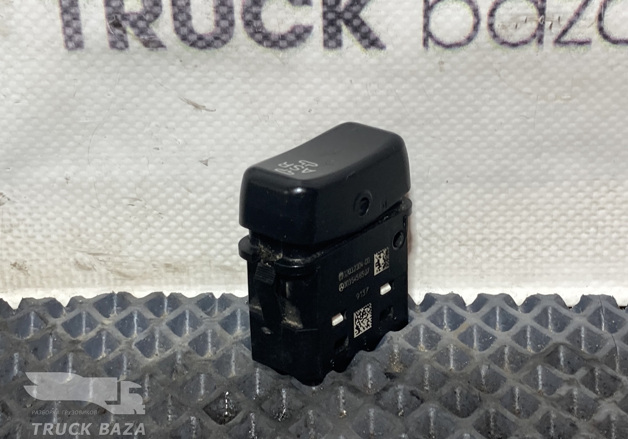 A0035456507 Кнопка переключения ASR для КАМАЗ 5490