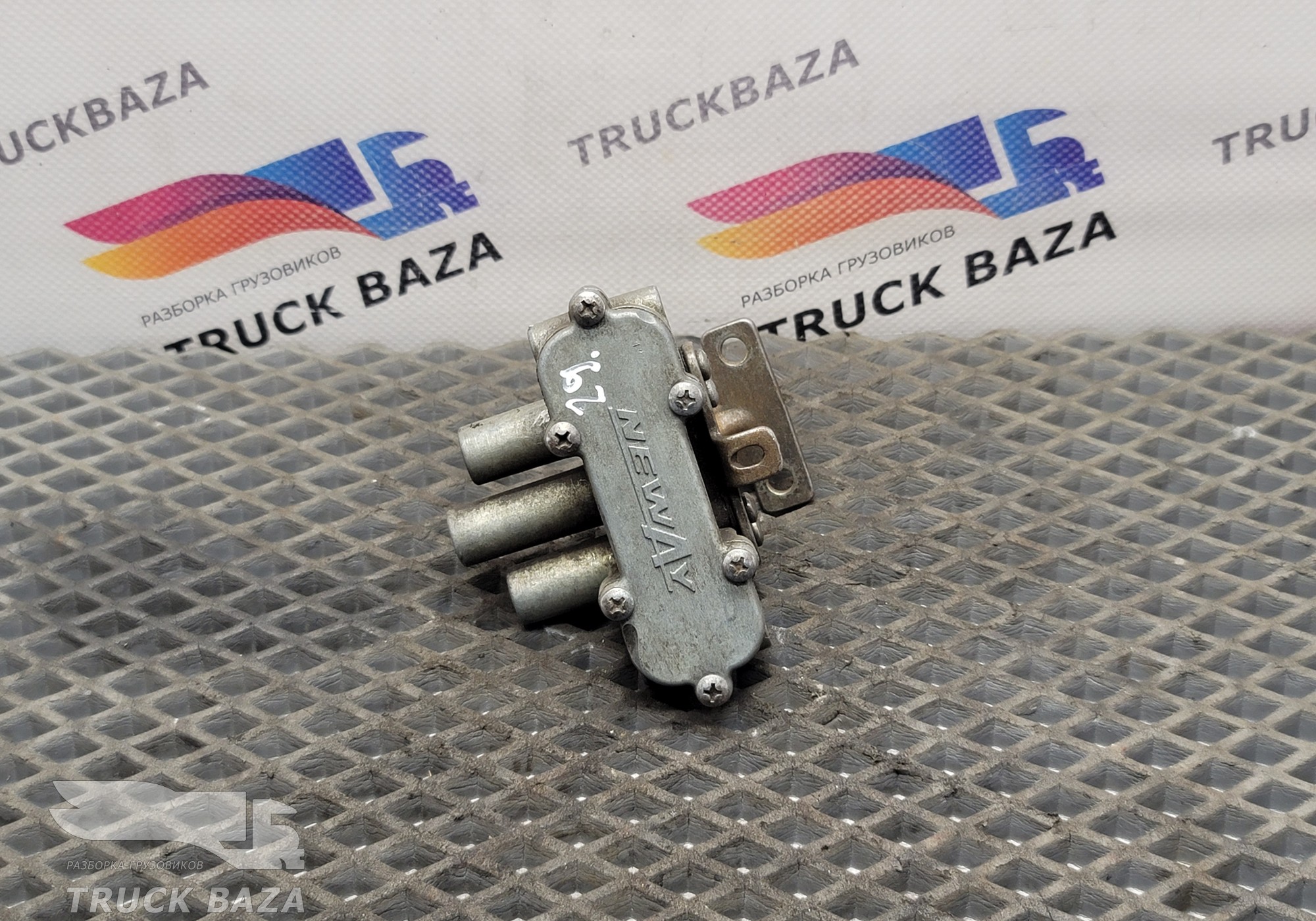 1118884 Кран уровня пола для Scania 3-series