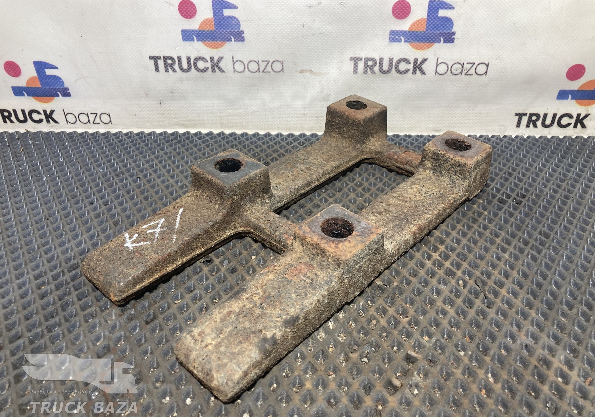 5490110114949 Кронштейн для КАМАЗ 54901