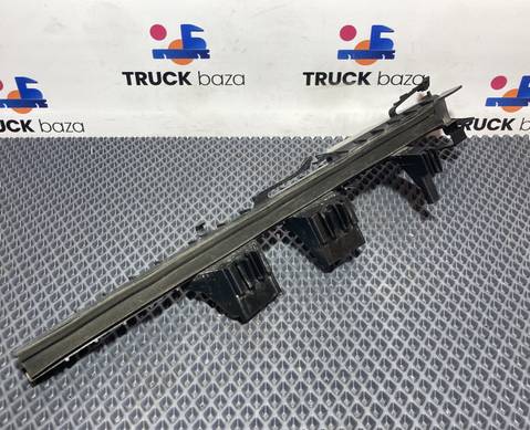 2242162 Направляющая стекла правая для Scania