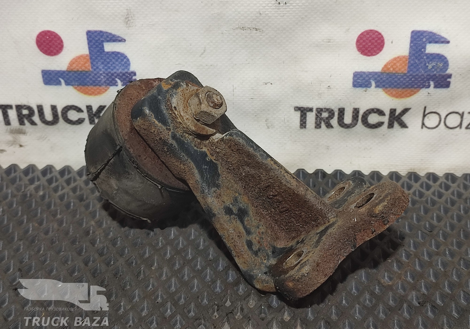 53201001173 Кронштейн балки поддерживающей опоры для КАМАЗ 5490 (с 2013)