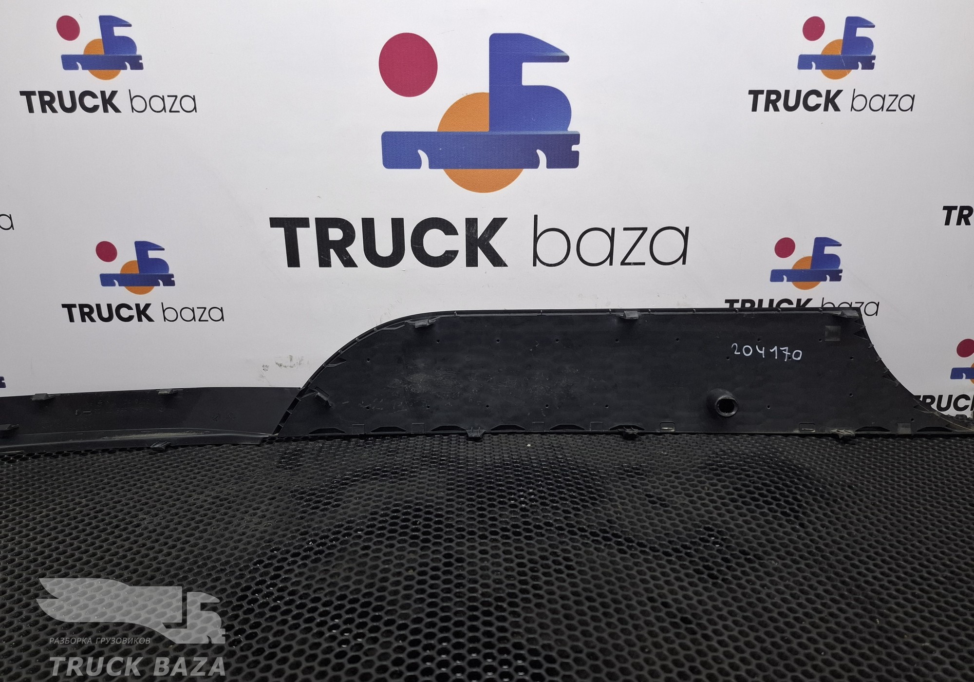 A9408880723 Решетка капота правая для Mercedes-Benz Axor III (с 2010)
