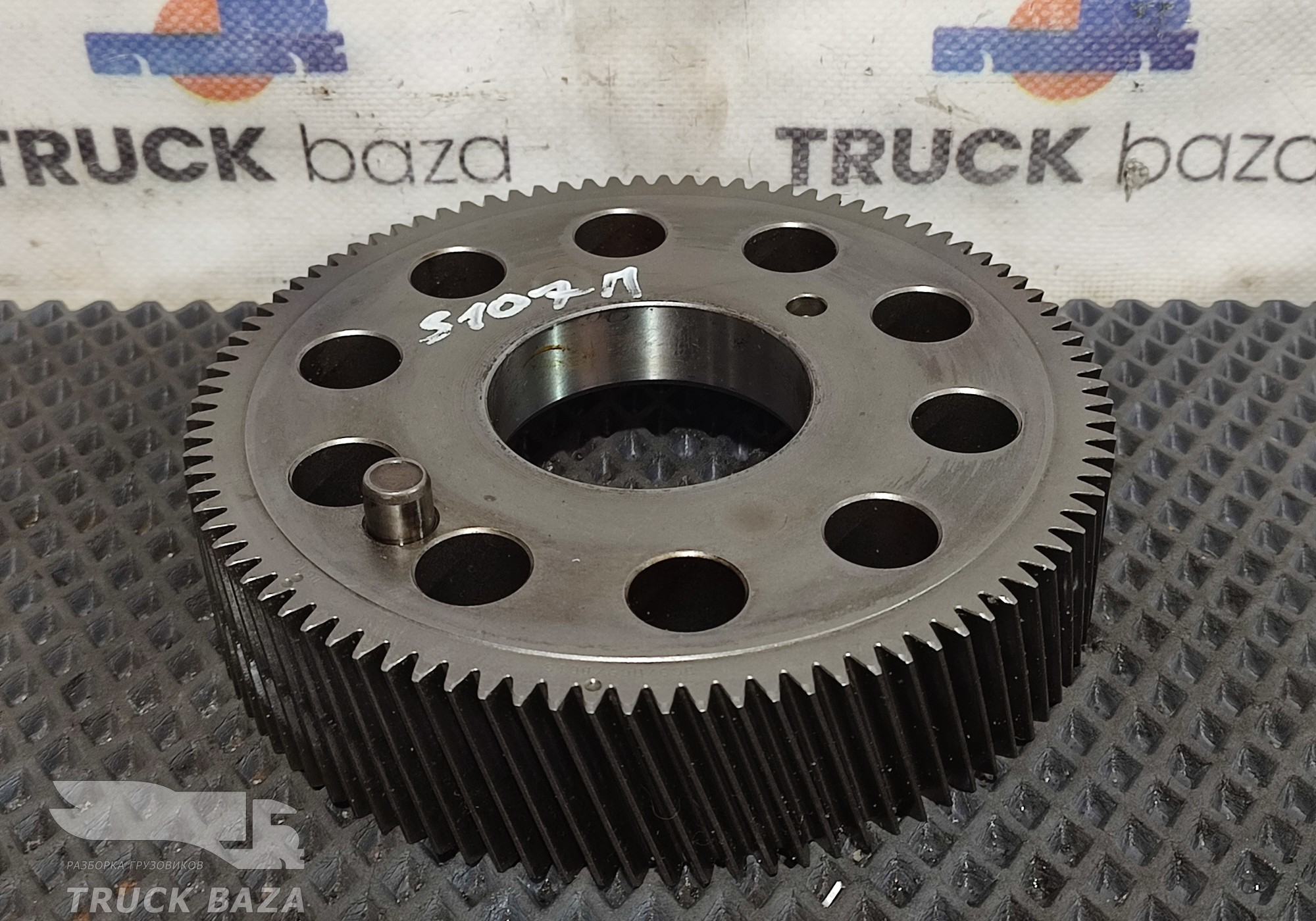 1784534 Шестерня коленвала