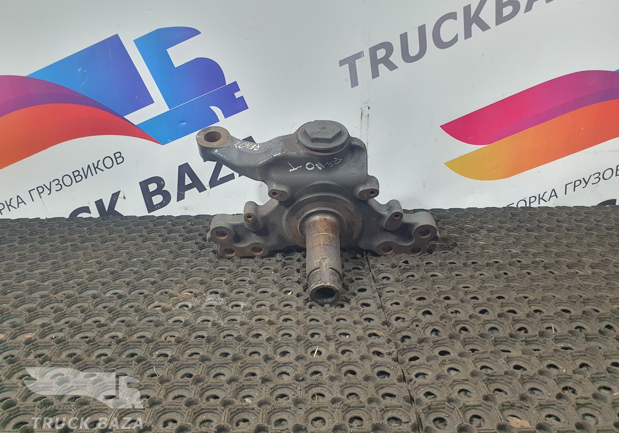 7422115151 Кулак поворотный передний левый D=58мм для Renault