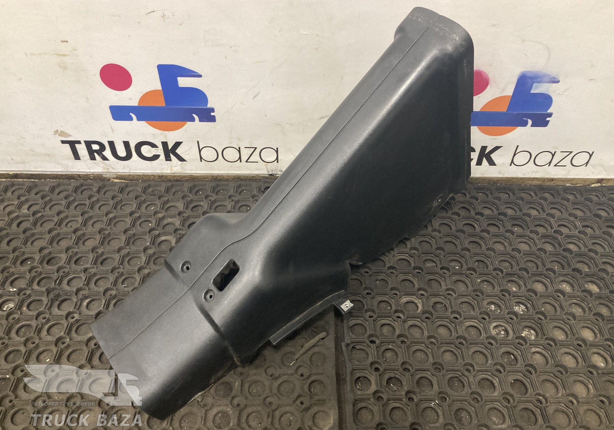 1435714 Кожух рулевой колонки для Daf XF95