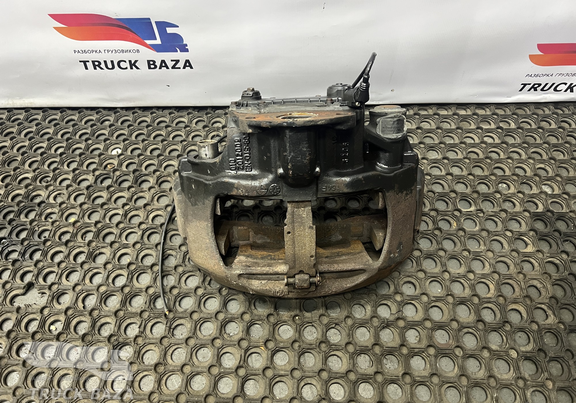 81508046721 Суппорт задний левый