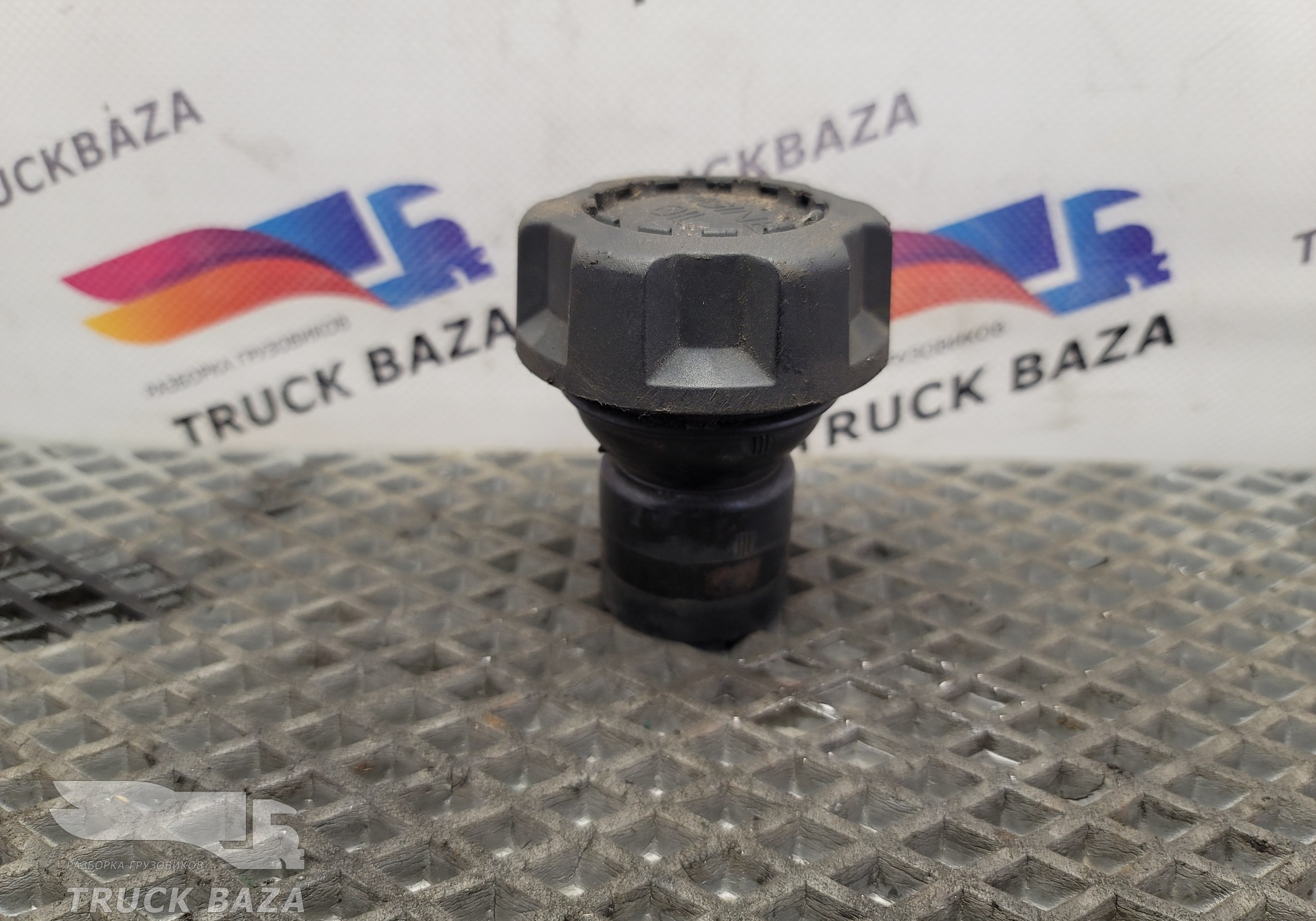 20584182 Горловина залива масла для Renault Premium II (с 2005 по 2013)