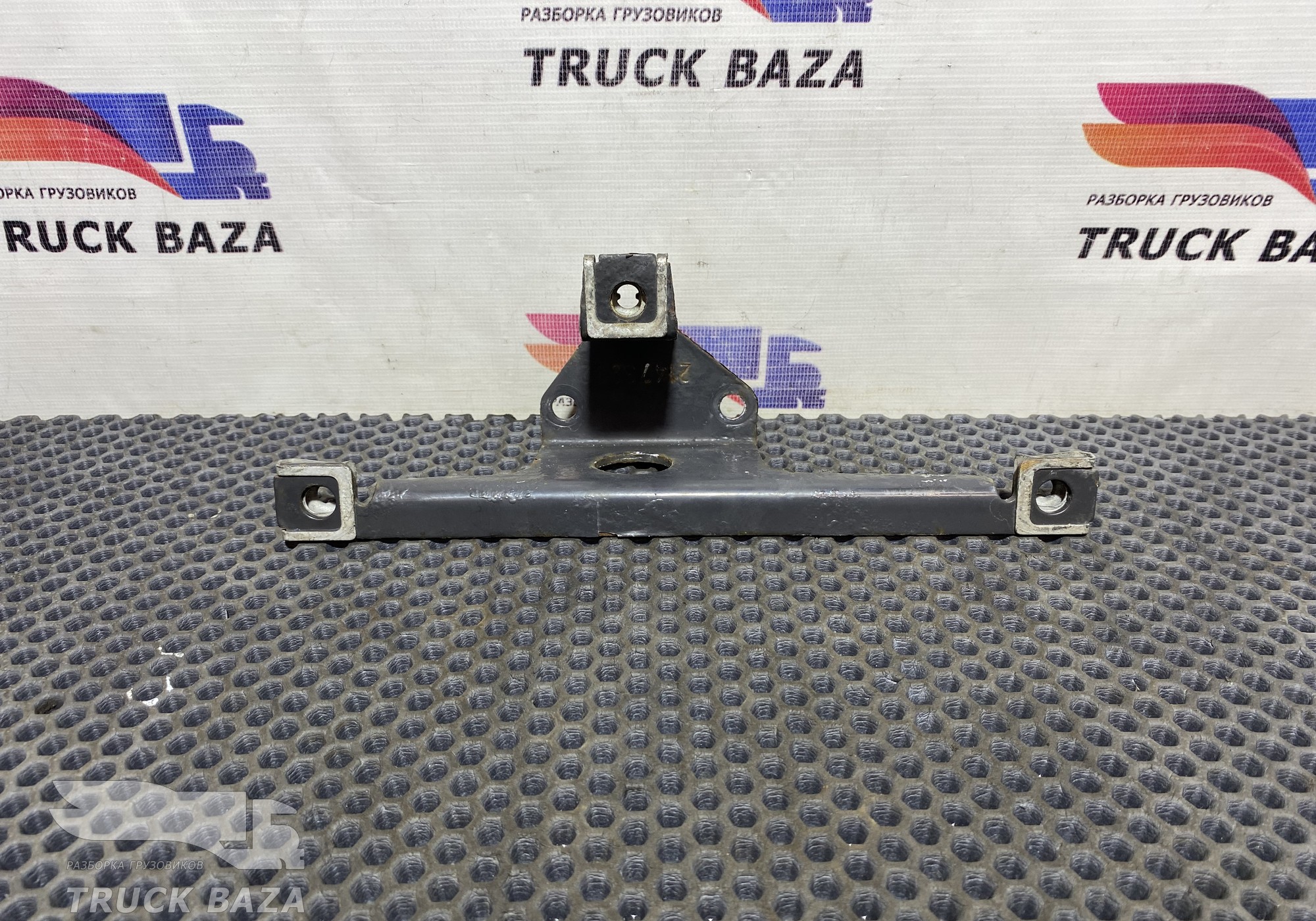 21473992 Кронштейн шумоизоляции для Volvo