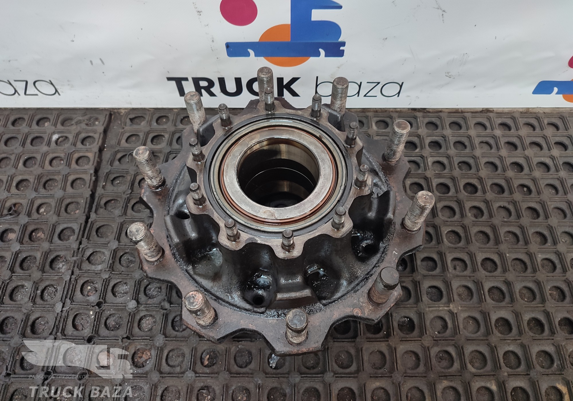 1724788 Ступица задняя