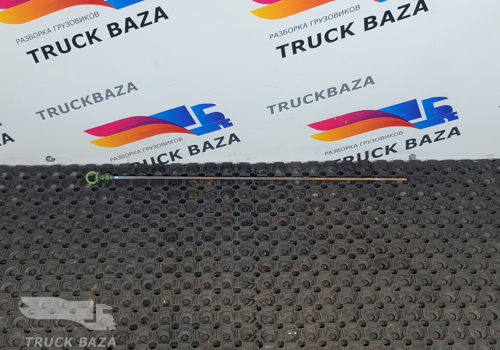 504121040 Щуп масляный для Iveco Stralis II Hi-Way (с 2012)