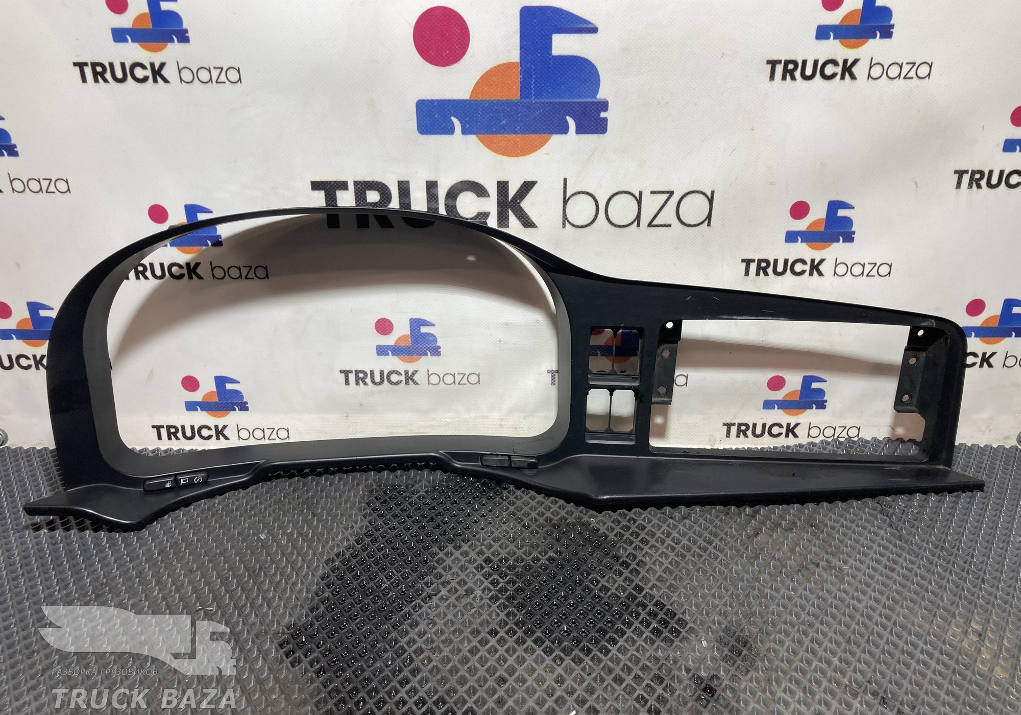 81617016311 Накладка панели приборов для Man TGL