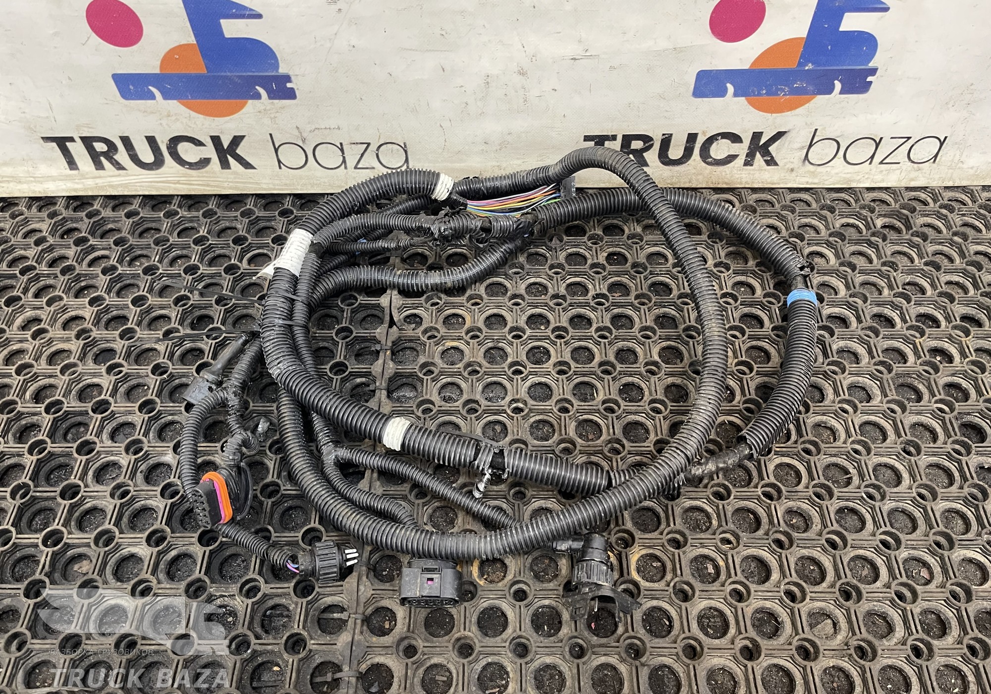 5490372454825 Проводка передних фар для КАМАЗ 5490 (с 2013)