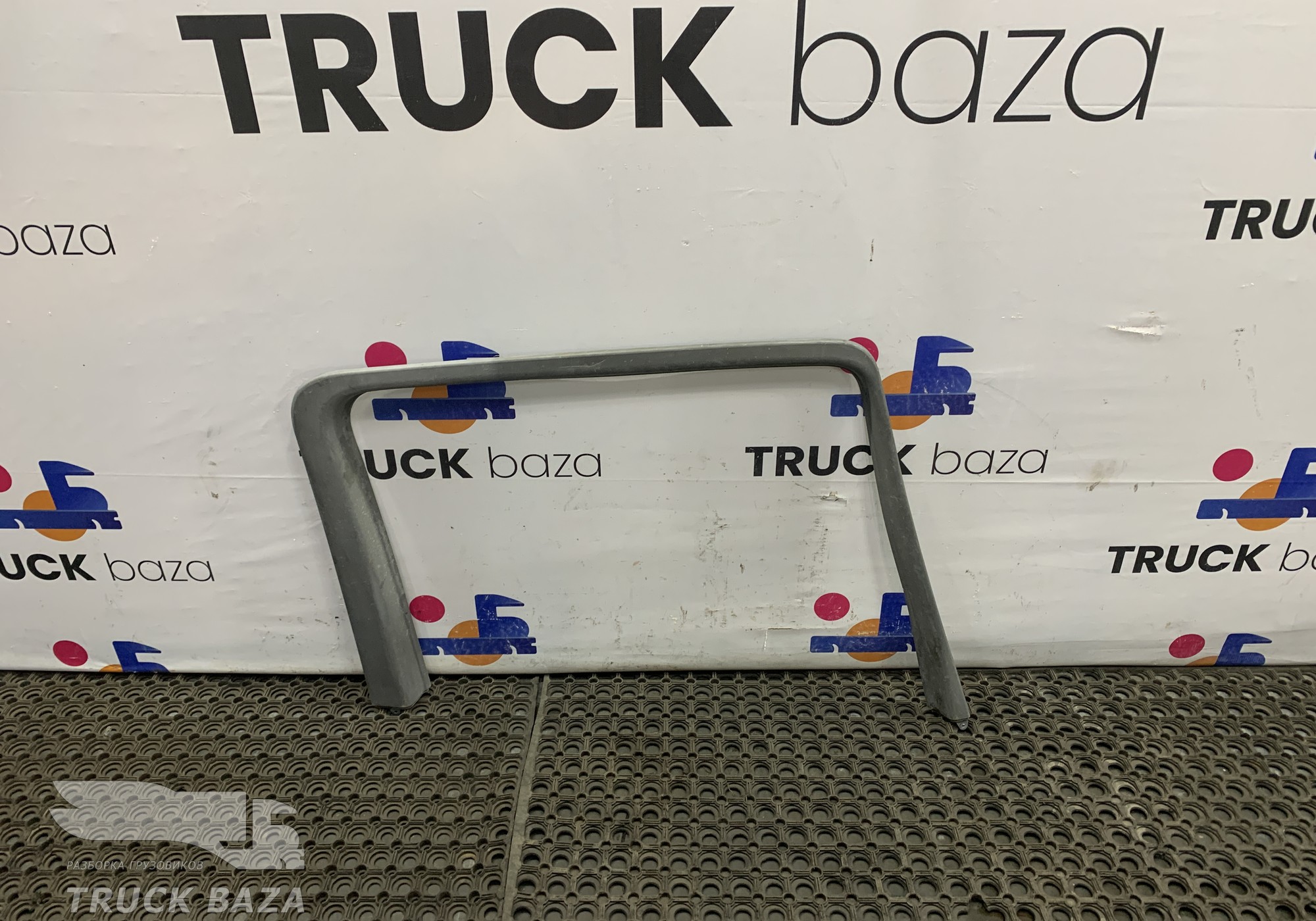 A9437270171 Накладка двери передней левой для Mercedes-Benz Actros MP3 (с 2008)