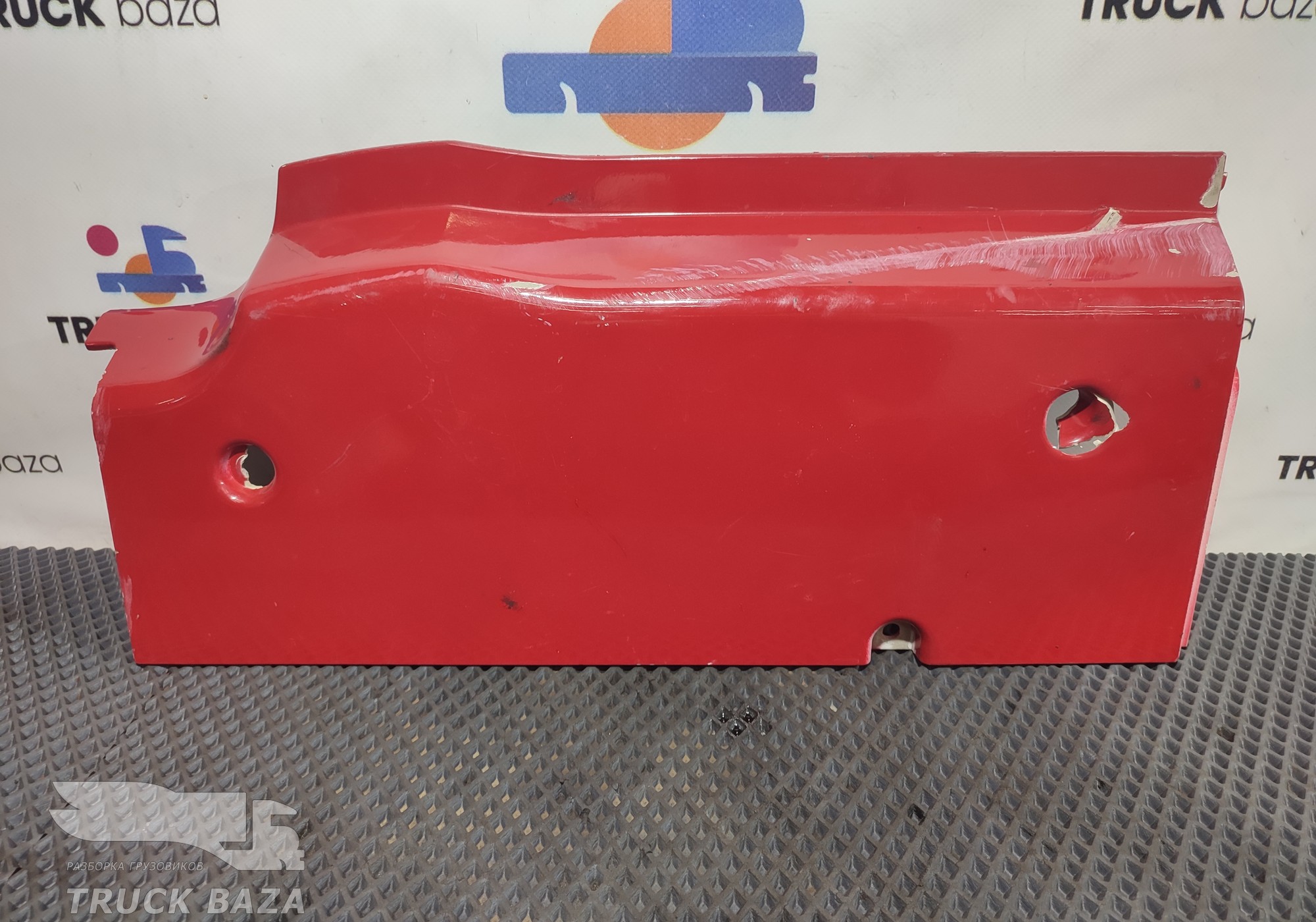 549018416132 Накладка бампера передняя правая для КАМАЗ 54901