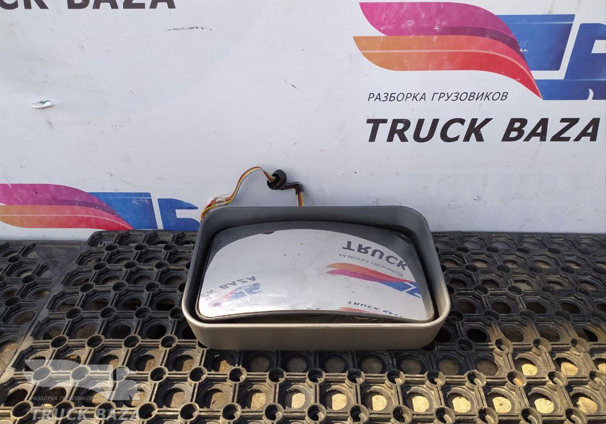 98472975 Зеркало бордюрное для Iveco