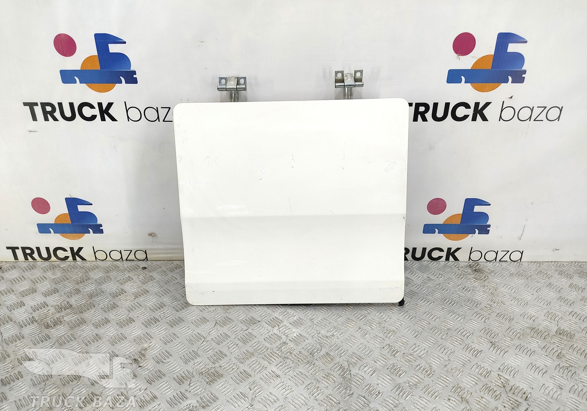 81669125289 Крышка инструментального ящика