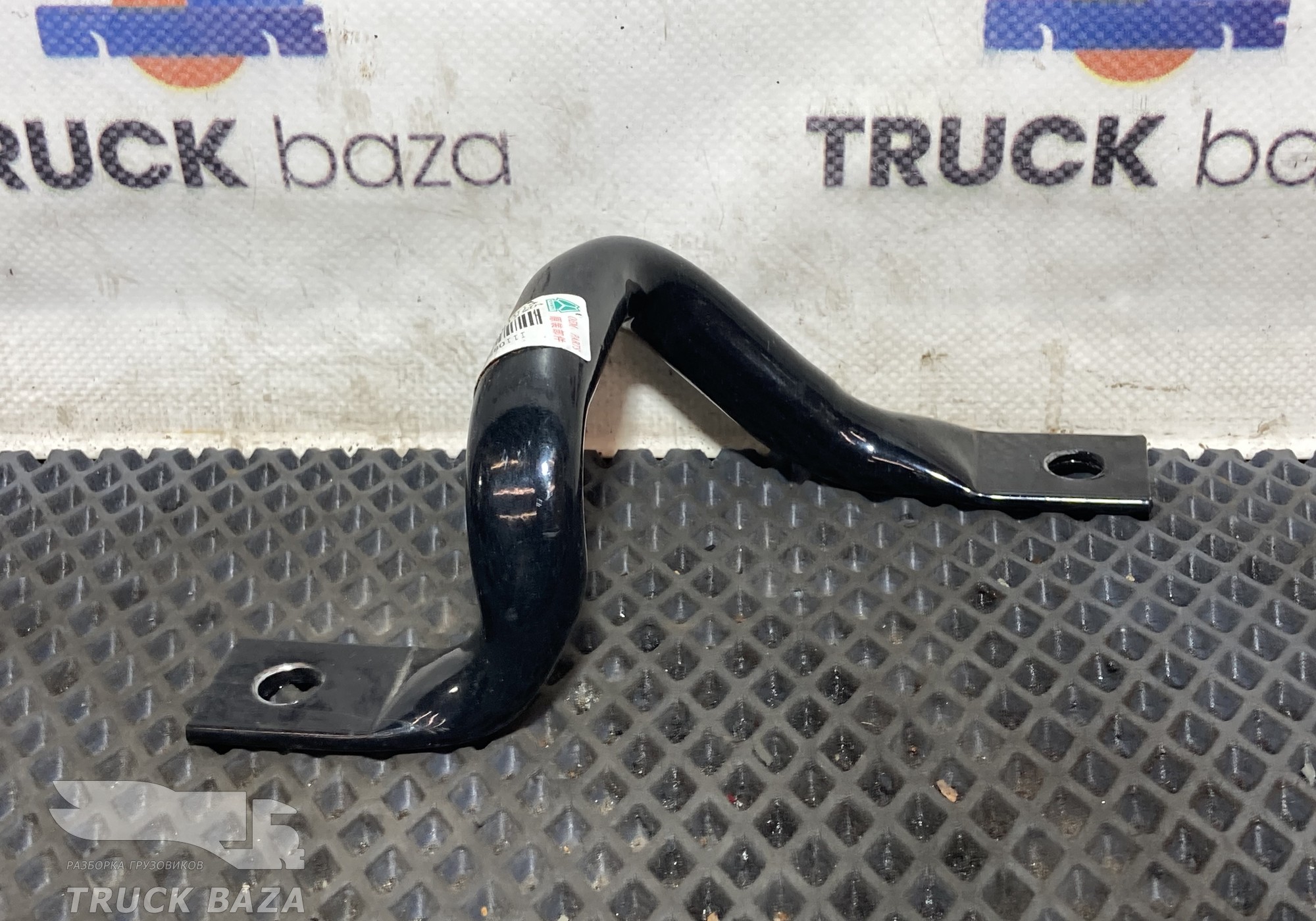 81621580037 Кронштейн спальника нижний левый для Man TGX