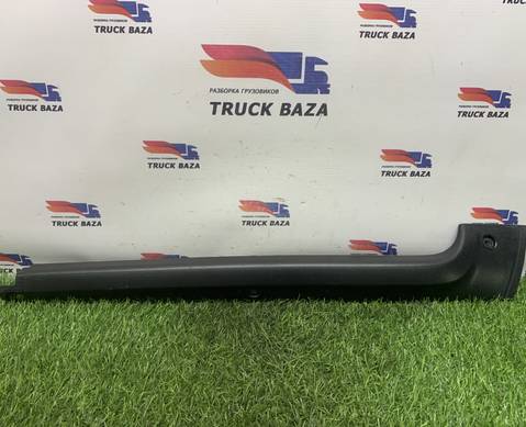 A9406981762 Накладка лобового стекла правая для КАМАЗ 5490