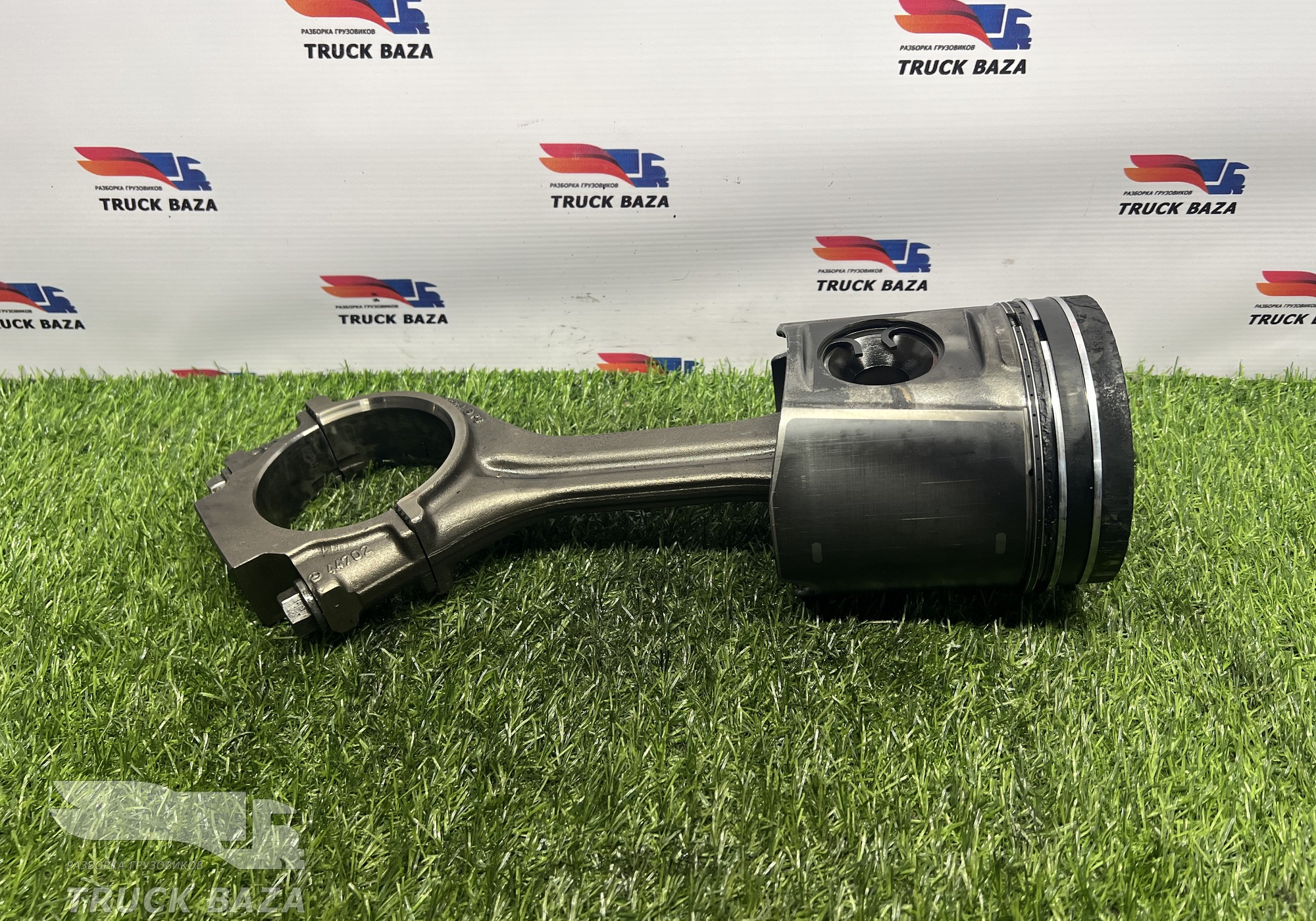 A4570301737 Поршень с шатуном