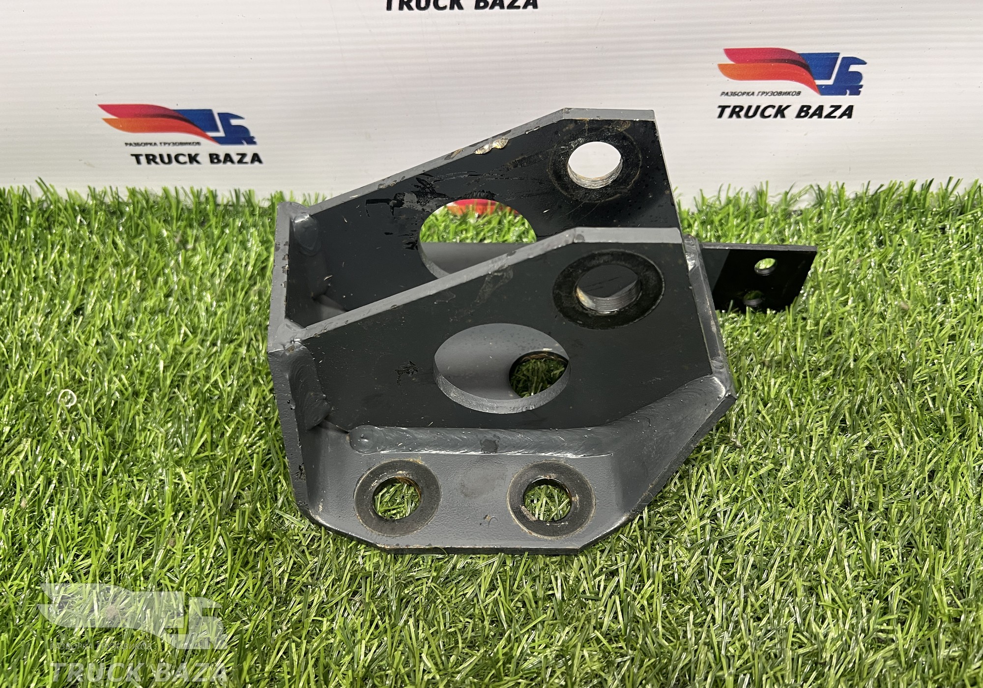 1629925 Кронштейн стабилизатора заднего правый для Daf