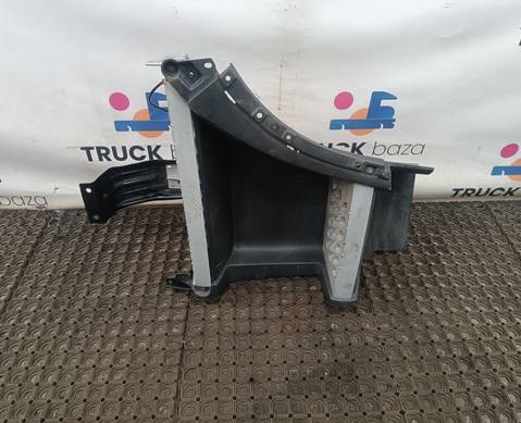82144986 Корпус подножек левый для Volvo FH 4 (с 2012)