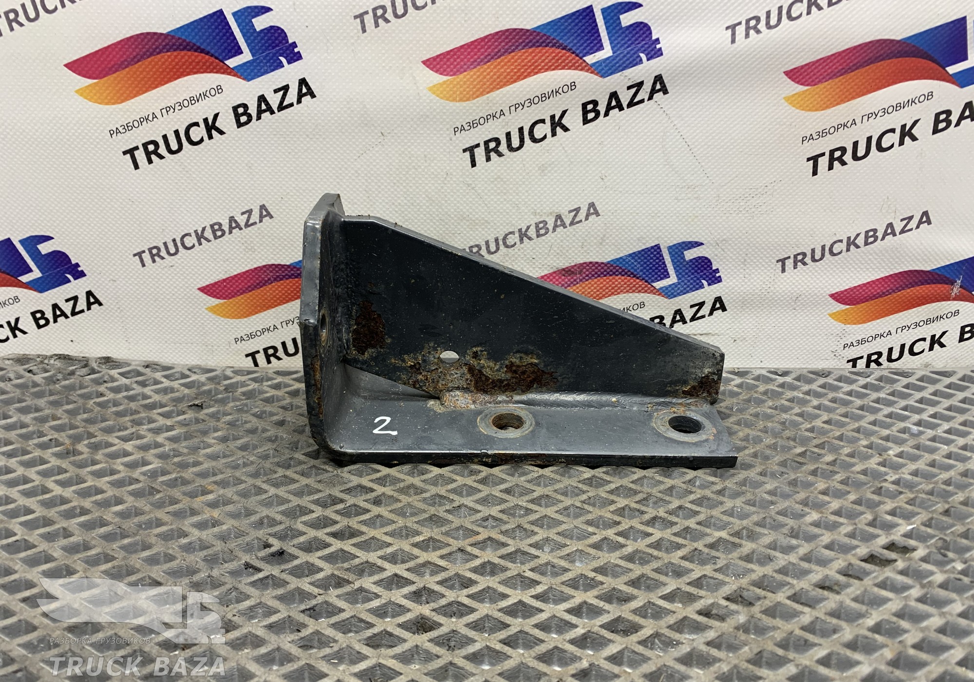 41226976 Кронштейн отбойника пневморессоры для Iveco