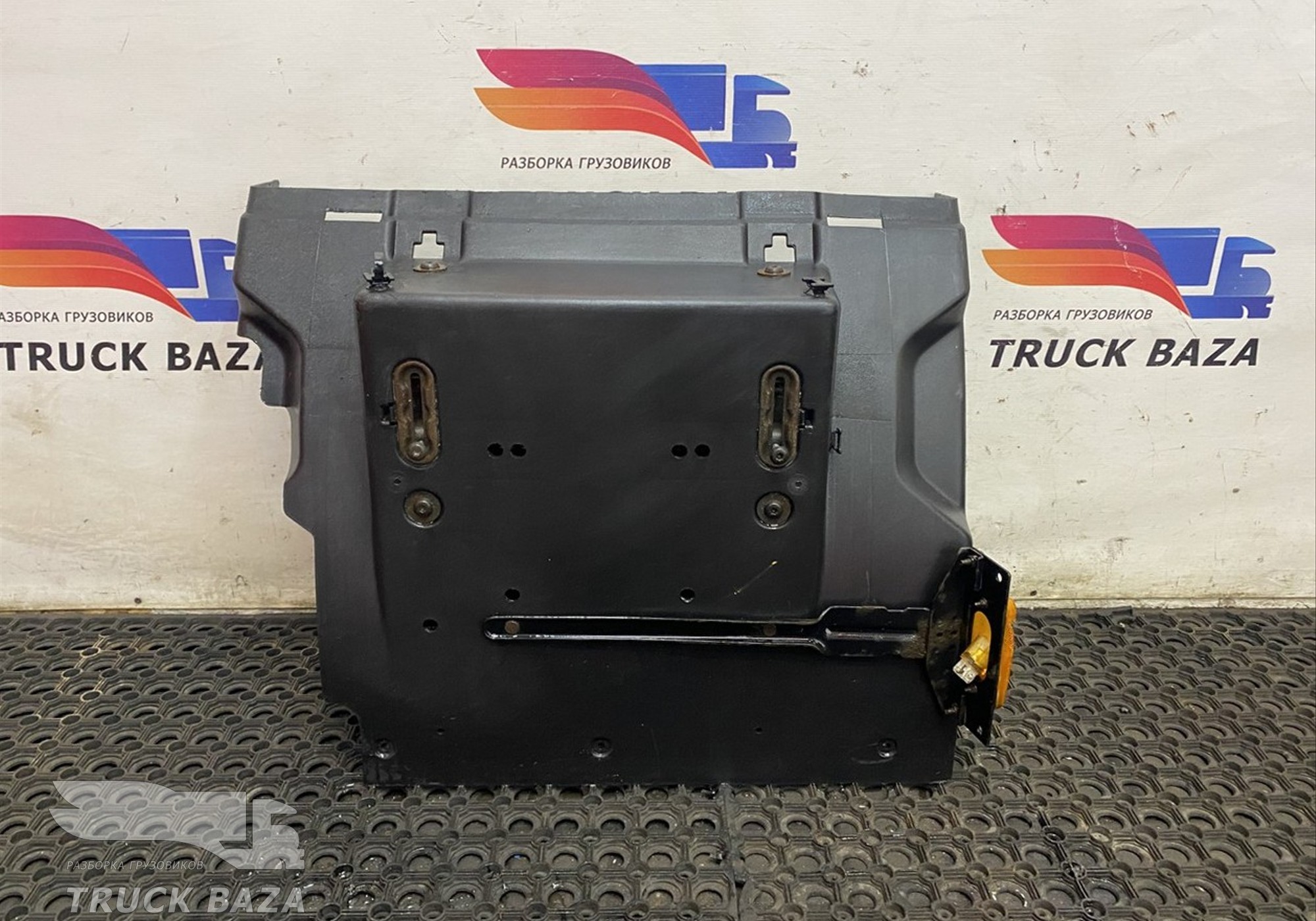 7422087703 Крыло заднее левое передняя часть для Renault Magnum IV DXi (с 2005 по 2013)