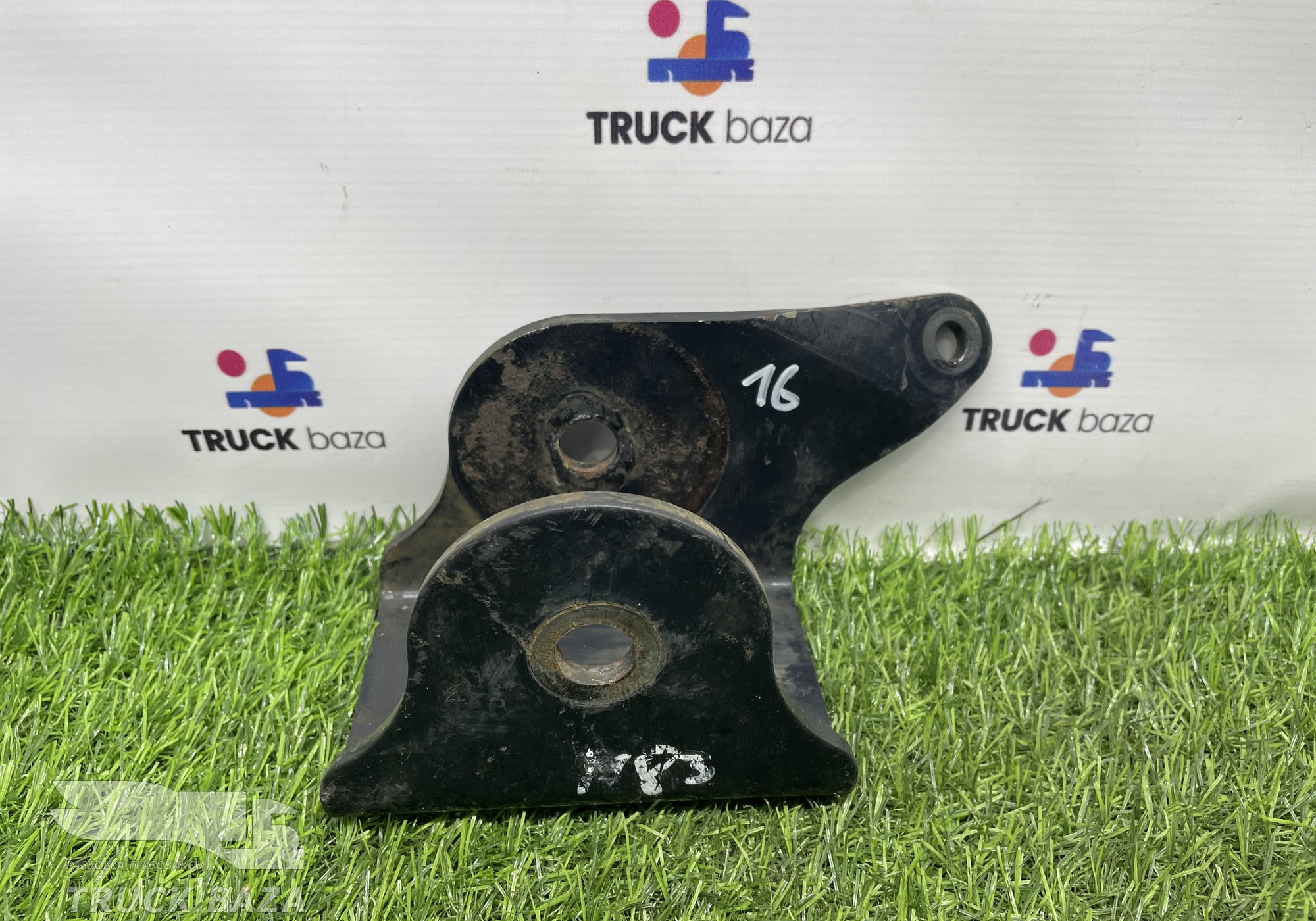 81417202783 Кронштейн торсиона кабины левый для Man TGS