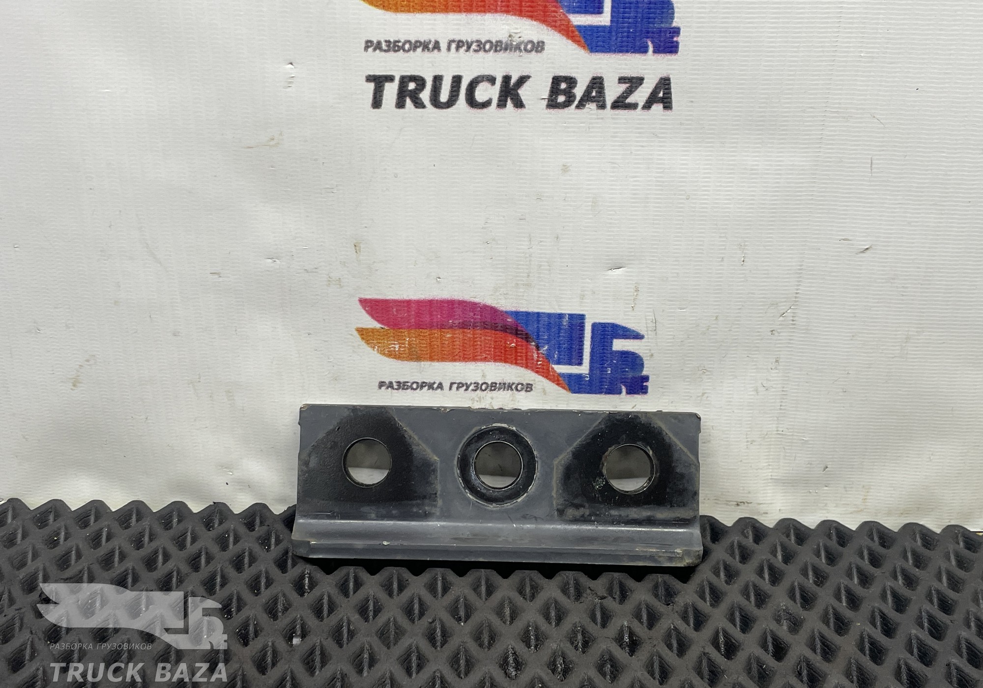 9413120384 Кронштейн траверсы для Mercedes-Benz Axor