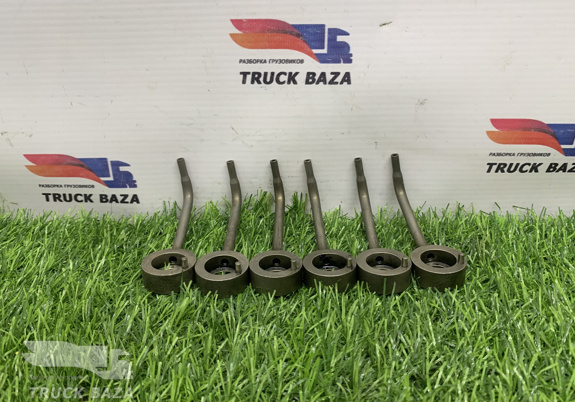 A4601800443 Форсунка двигателя масляная (комплект)