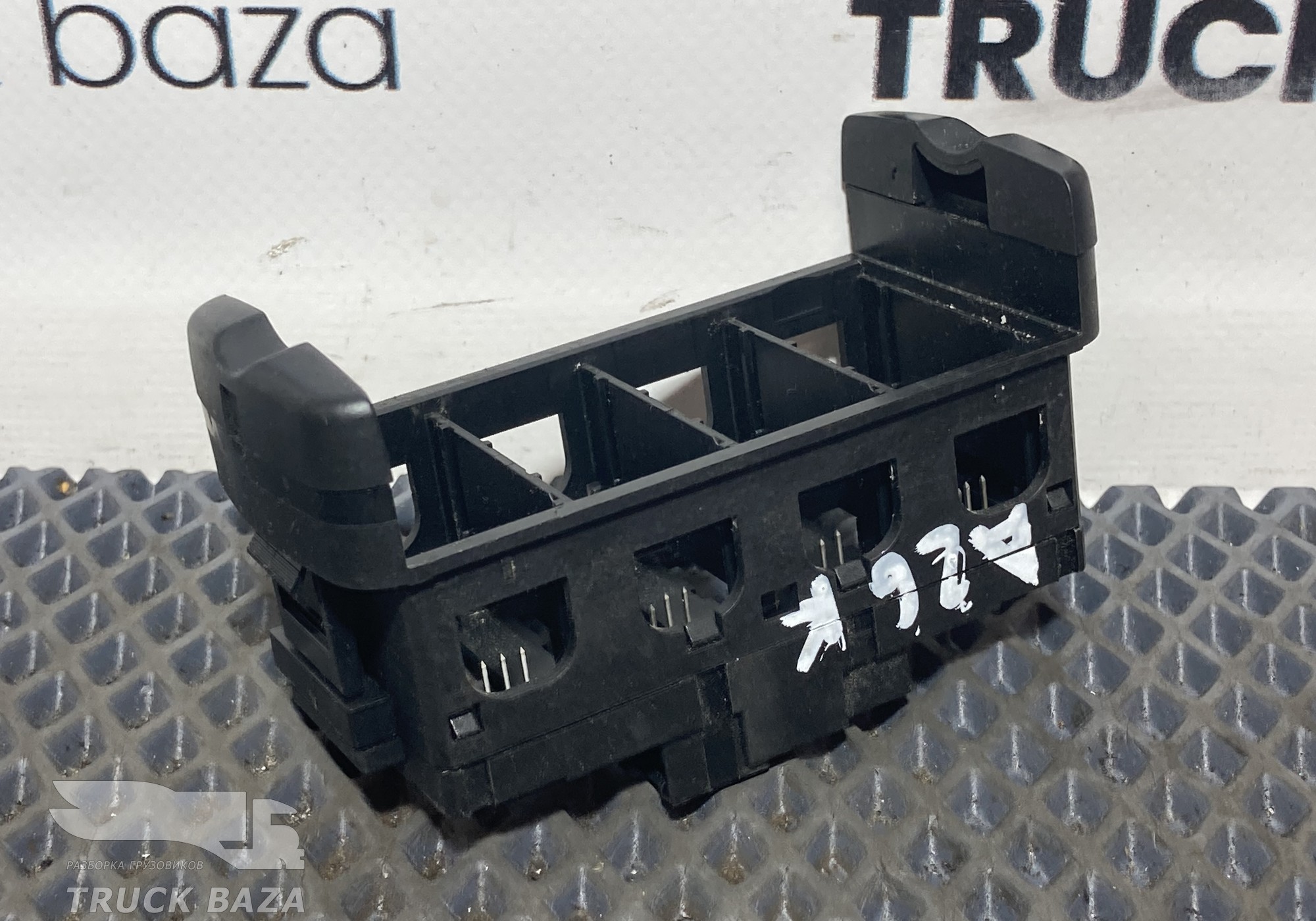 9435400146 Блок кнопок