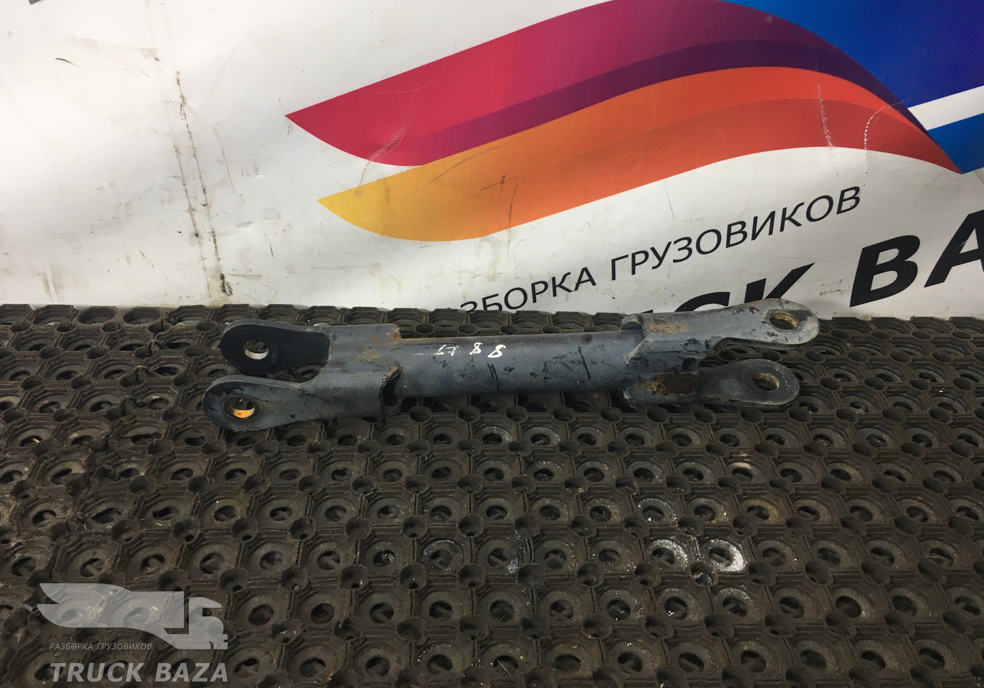 81437185033 Стойка заднего стабилизатора для Man TGX I (с 2007)