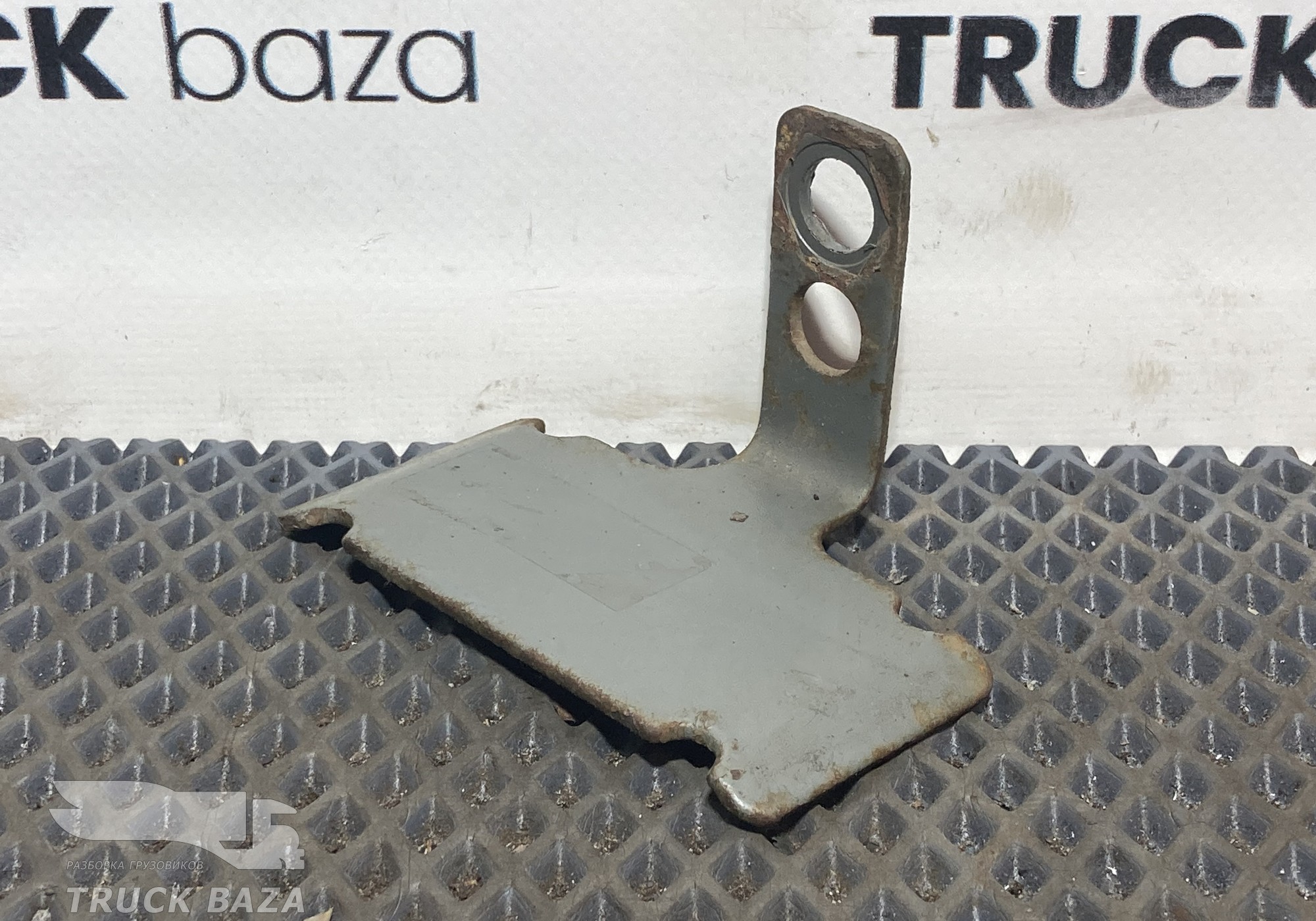 YG9000361519 Кронштейн трубок для Sinotruk Sitrak C7H